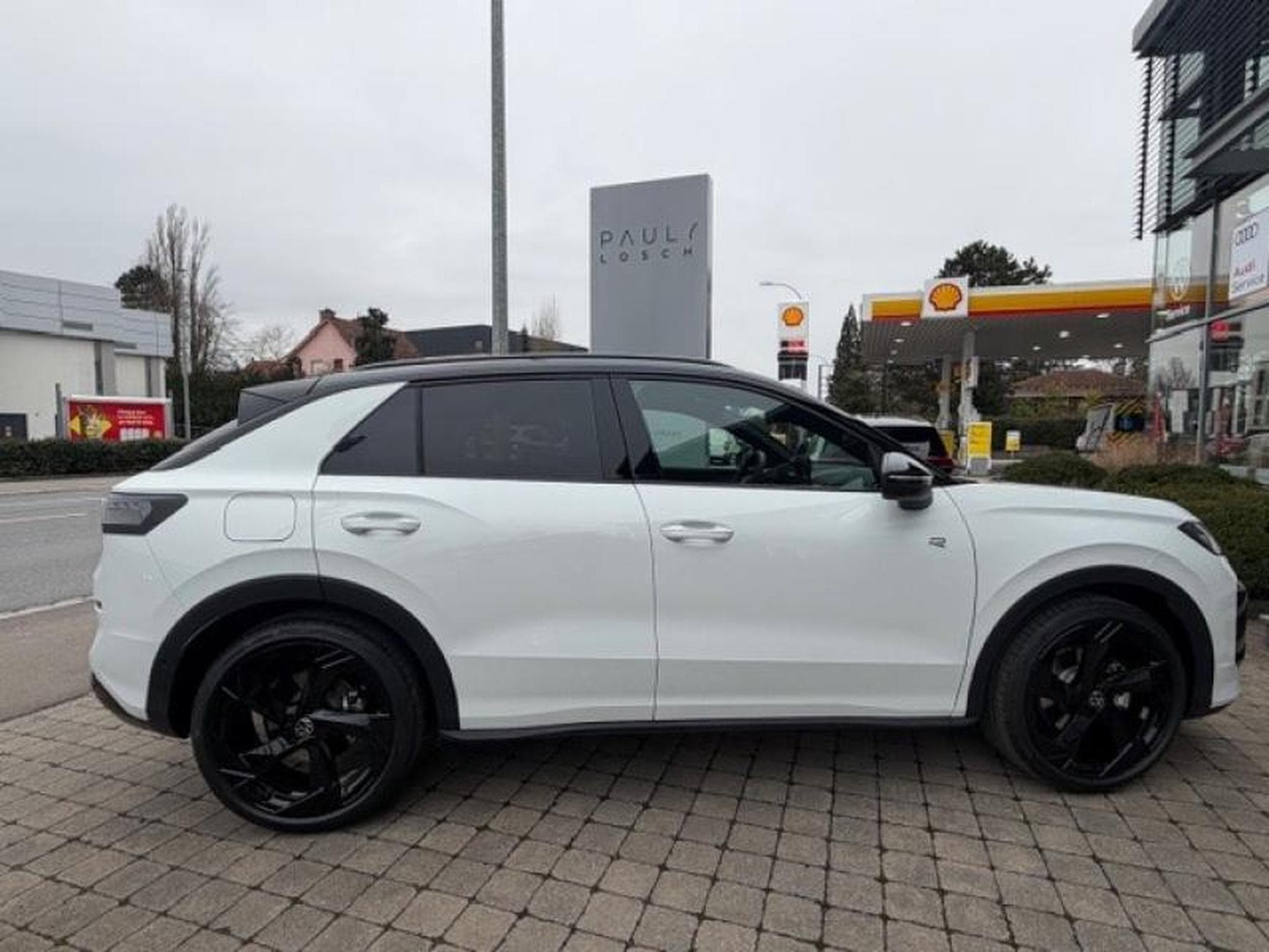 VW T-Roc R-LINE+DSG (2025) - Photo 10