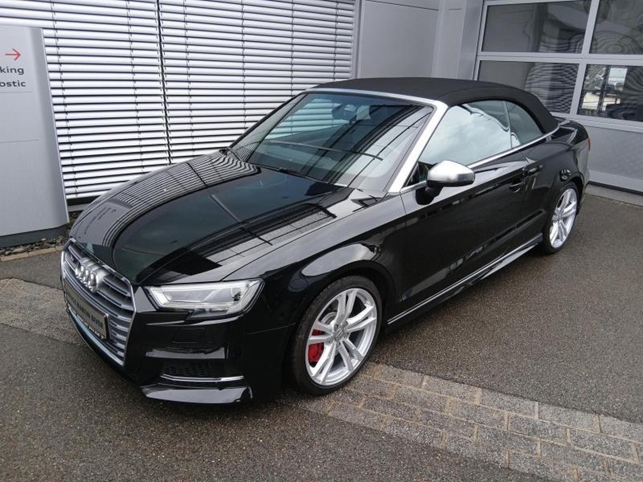 Audi S3 Cabriolet 2.0 TFSI quattro s-tronic (2019) - Photo 1