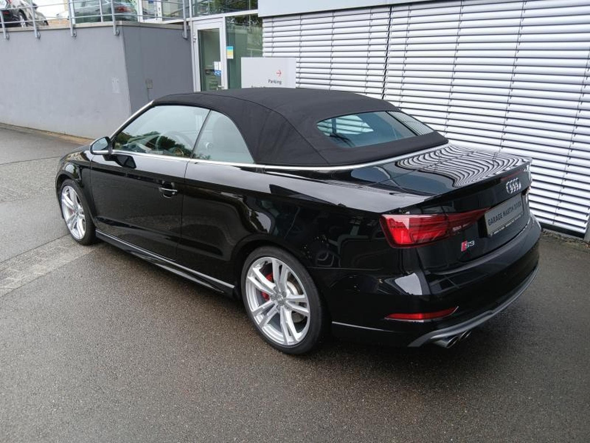 Audi S3 Cabriolet 2.0 TFSI quattro s-tronic (2019) - Photo 2