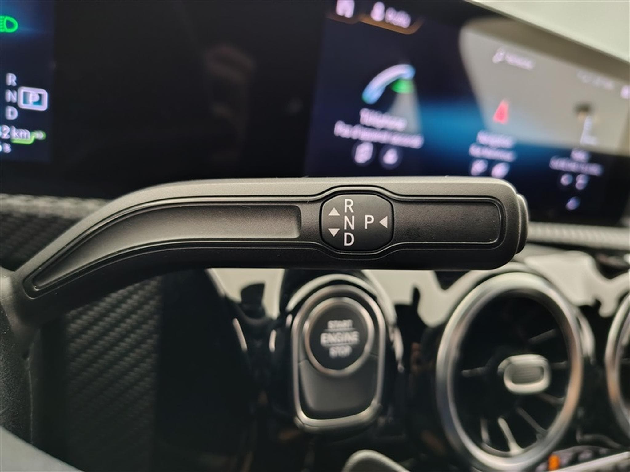 Mercedes CLA 250 e PHEV Business Line  Navi / Led / PDC av+ar (2022) - Photo 11