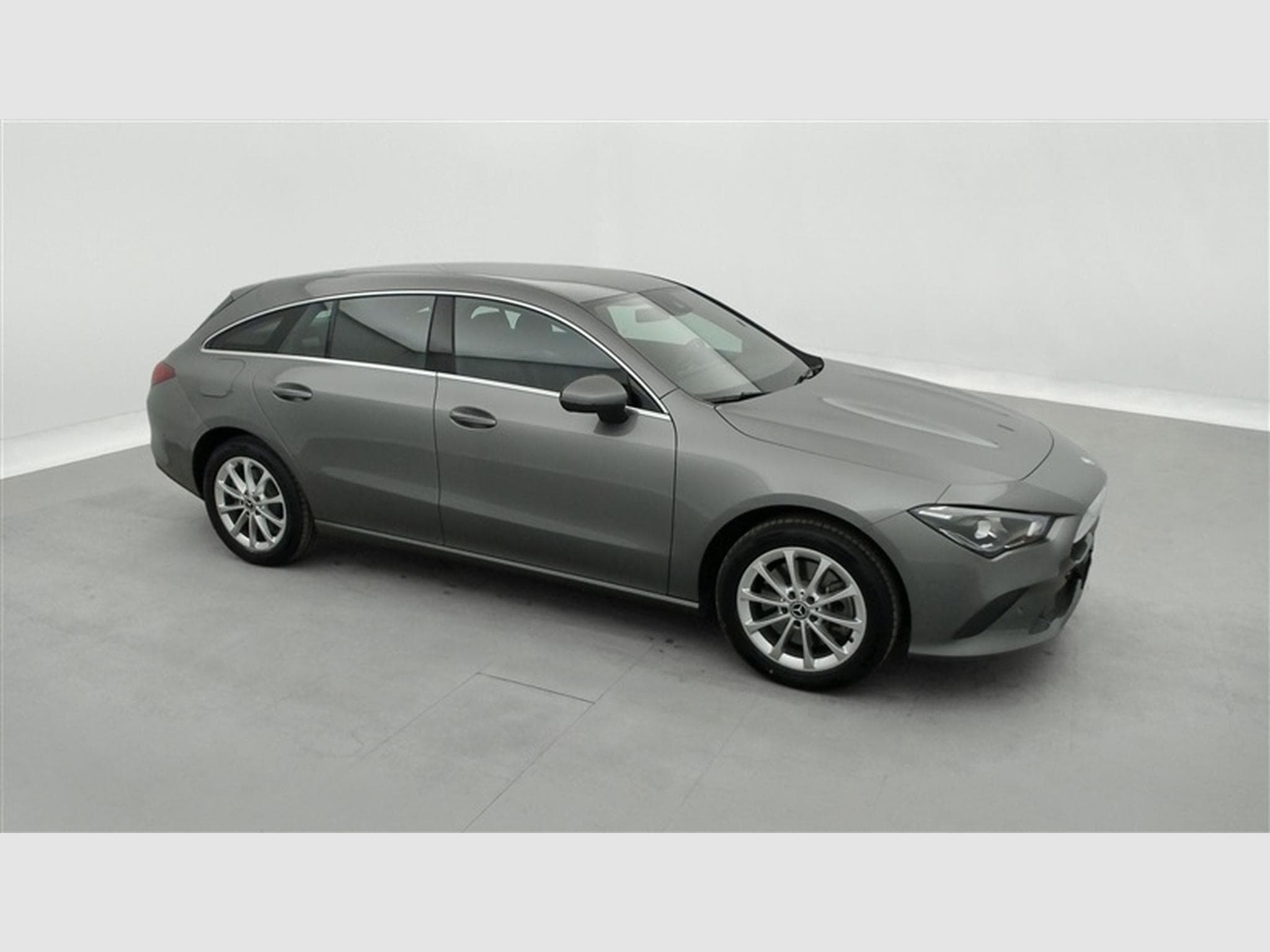 Mercedes CLA 250 e PHEV Business Line  Navi / Led / PDC av+ar (2022) - Photo 22