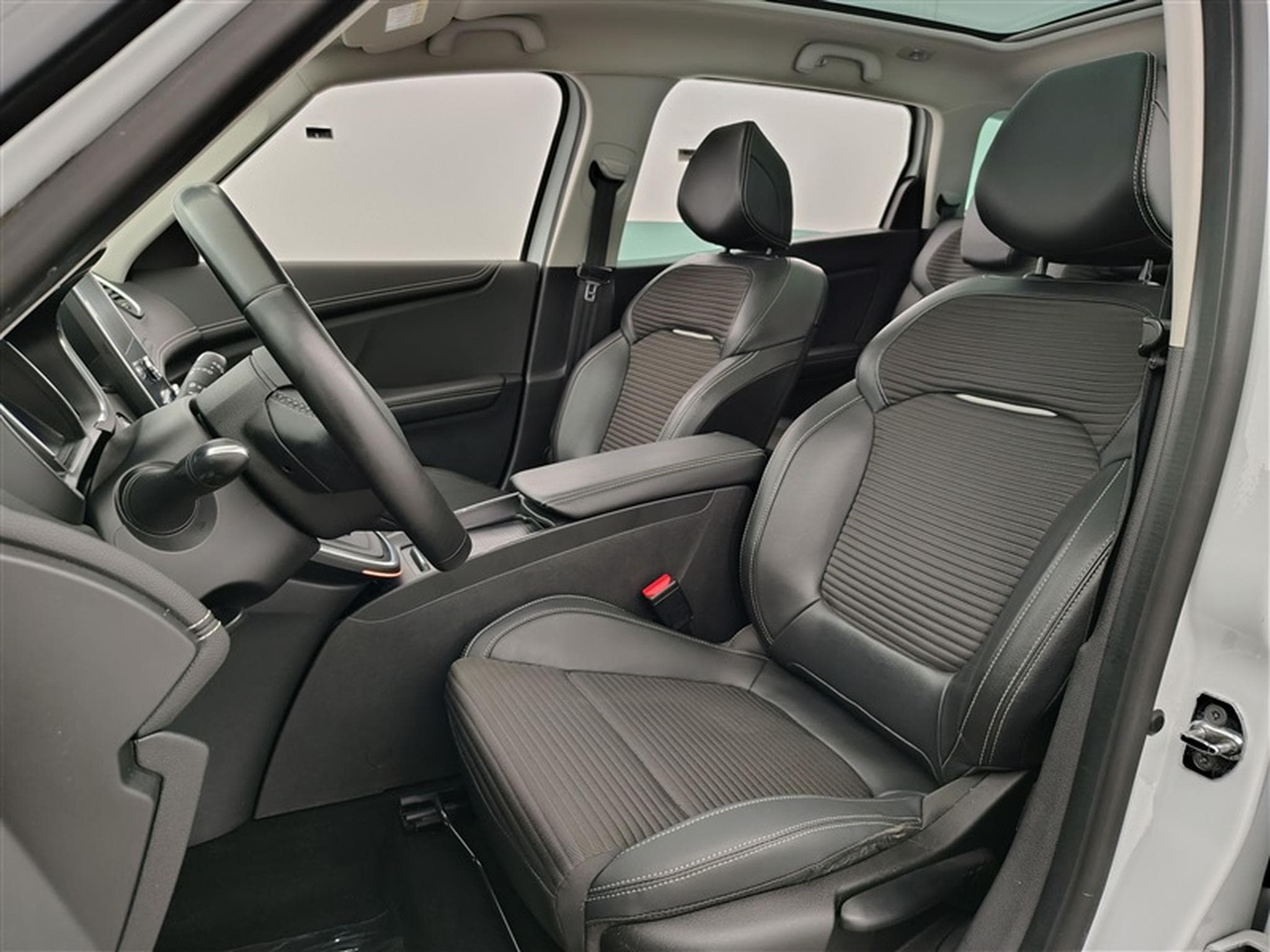 Renault Scenic Grand Sc?nic 1.33 TCe Intens EDC GPF (EU6.2) (2020) - Photo 7