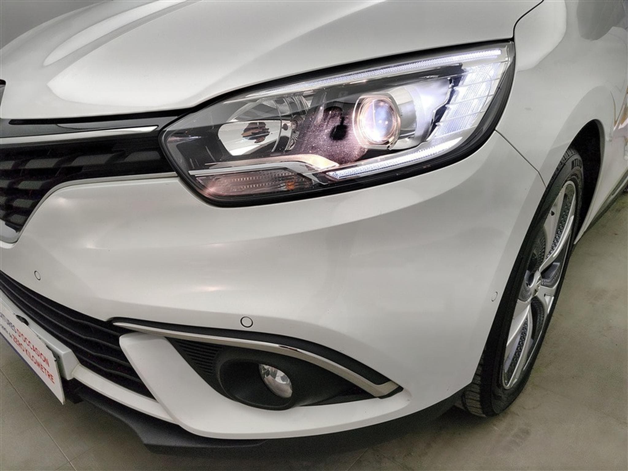 Renault Scenic Grand Sc?nic 1.33 TCe Intens EDC GPF (EU6.2) (2020) - Photo 14