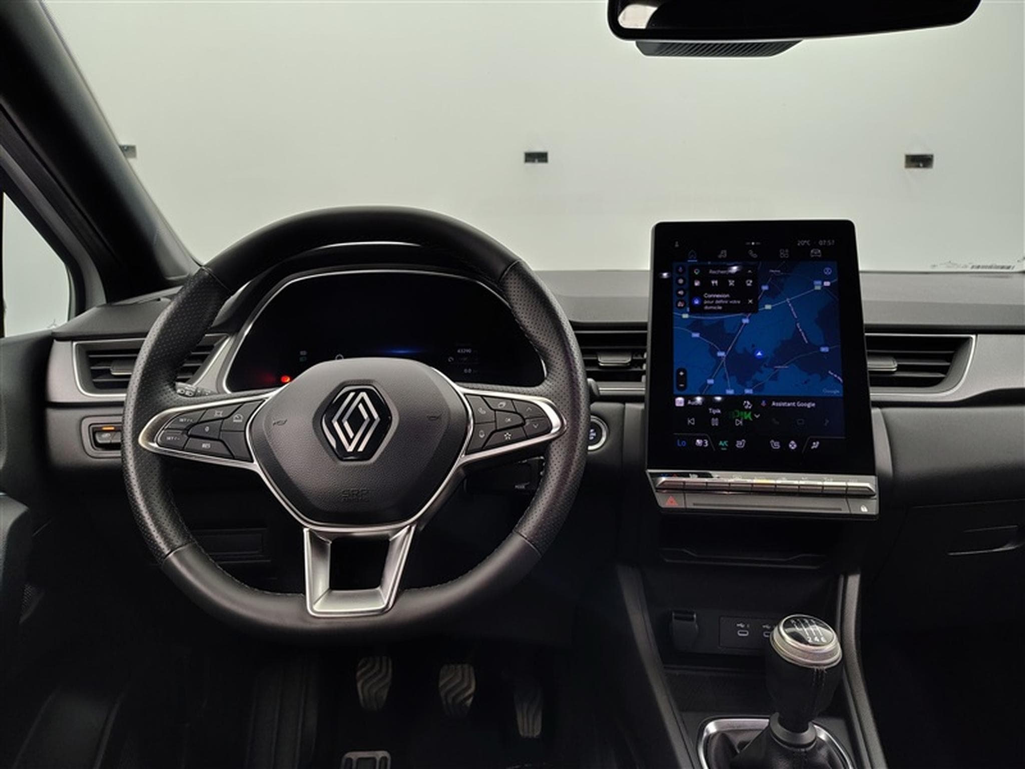 Renault Captur 1.0 TCe Techno CLIM/NAVI/CAMERA (2024) - Photo 9