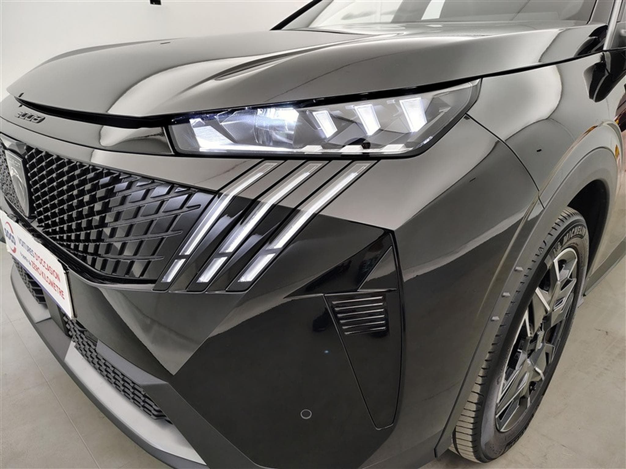Peugeot 3008 1.2 HYBRID 136cv e-DSC6 GT Toit Pano/Navi/Carplay/JA 19/... (2025) - Photo 15