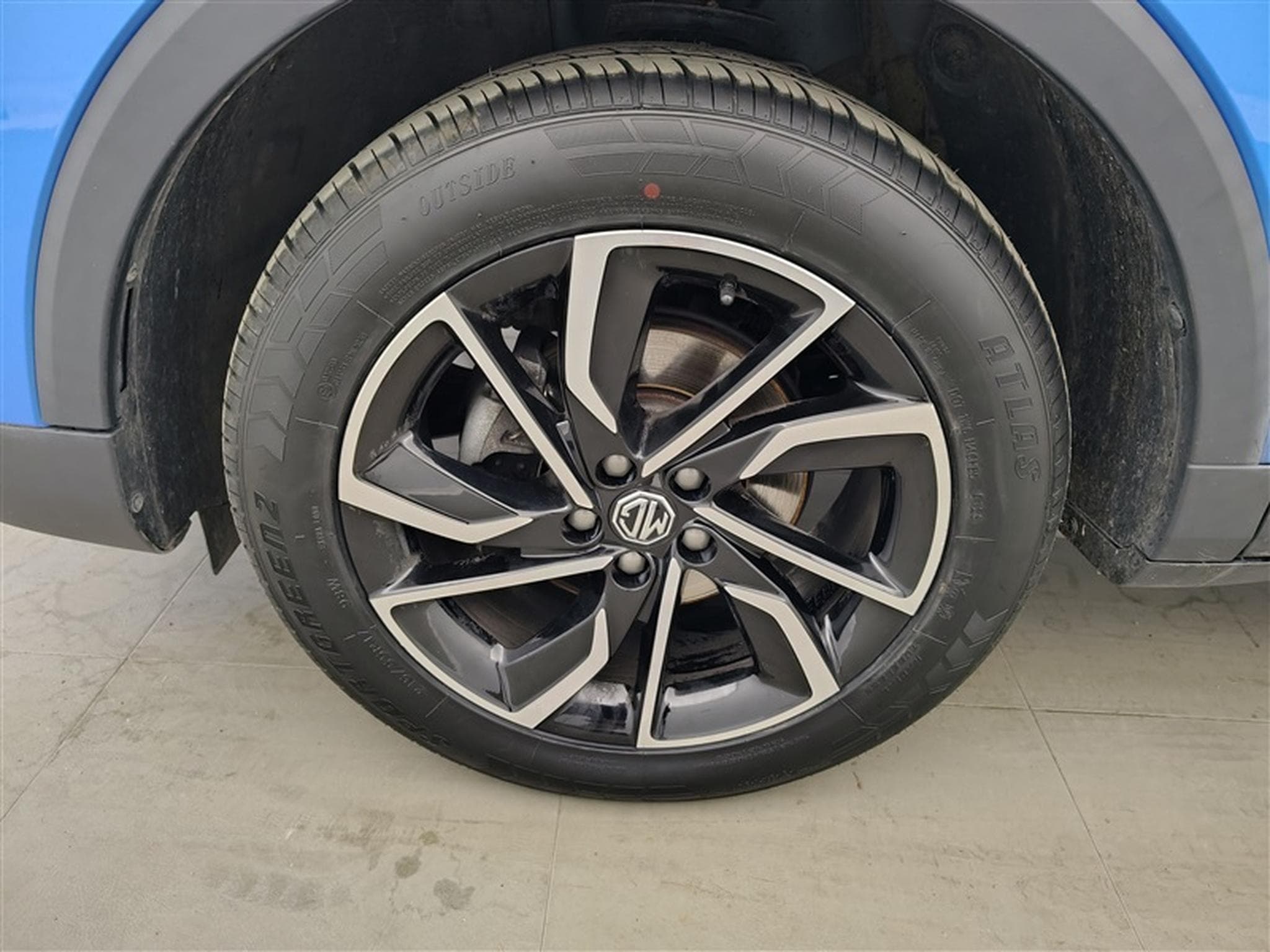 MG ZS 1.0 T-GDi Luxury AT (2024) - Photo 6