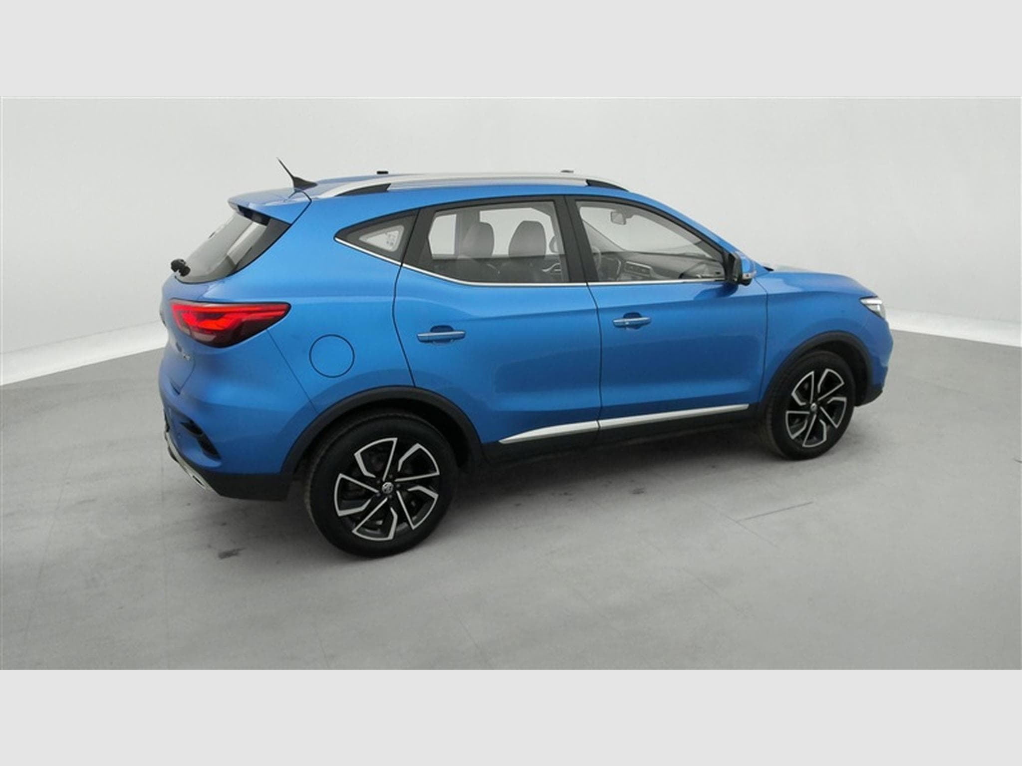 MG ZS 1.0 T-GDi Luxury AT (2024) - Photo 25