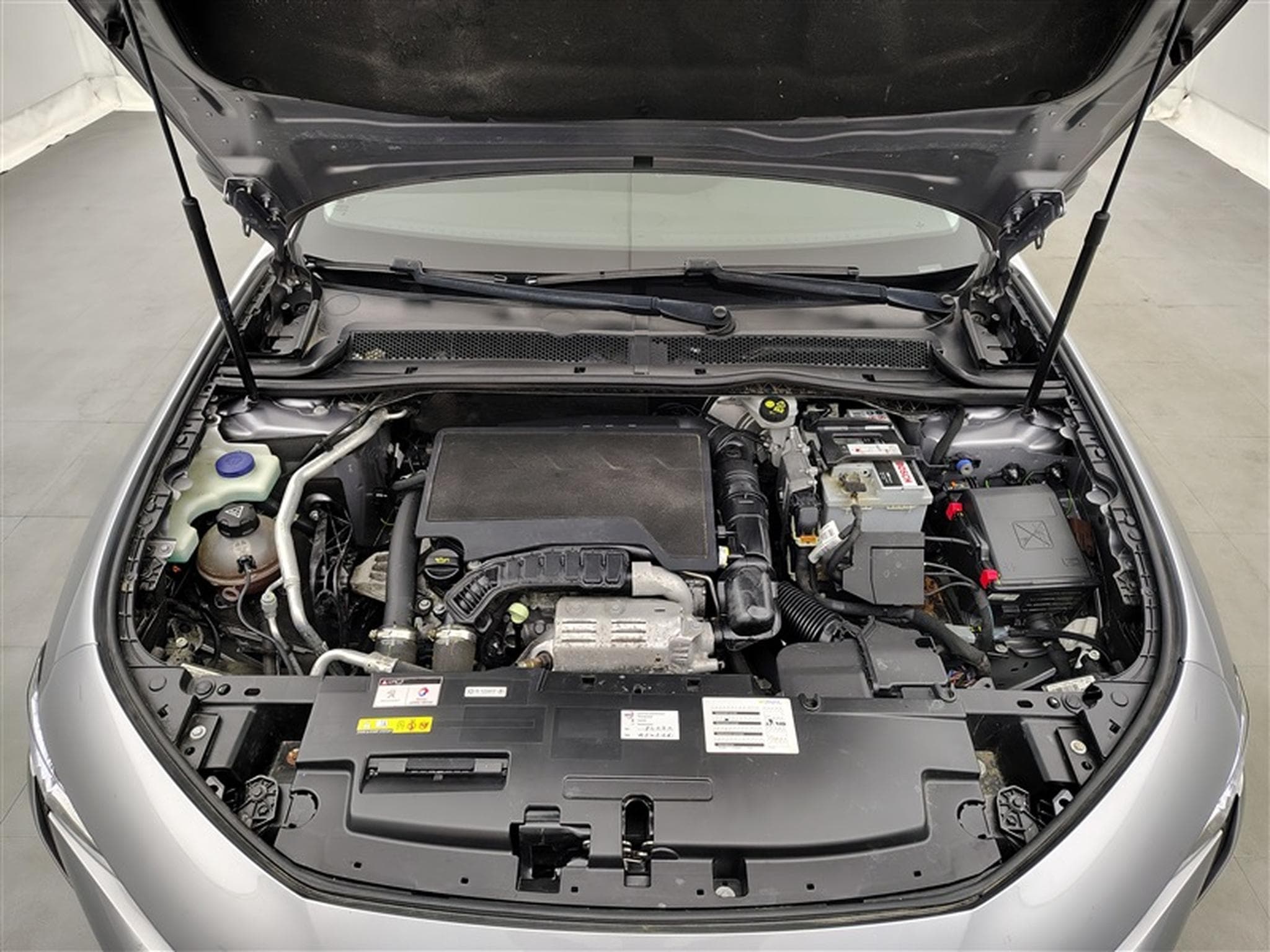 Peugeot 508 1.2  Active Pack S&S Navi / Led / PDC+Caméra (2022) - Photo 19