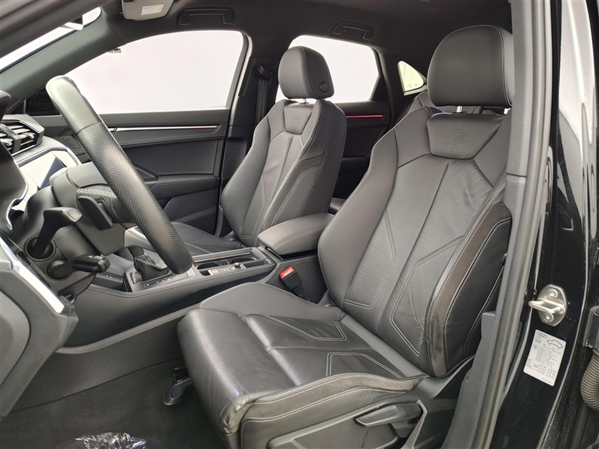 Audi Q3 Sportback PHEV 45 TFSIe S tronic S Line *NAVI/FULL LED/CAM* (2021) - Photo 7