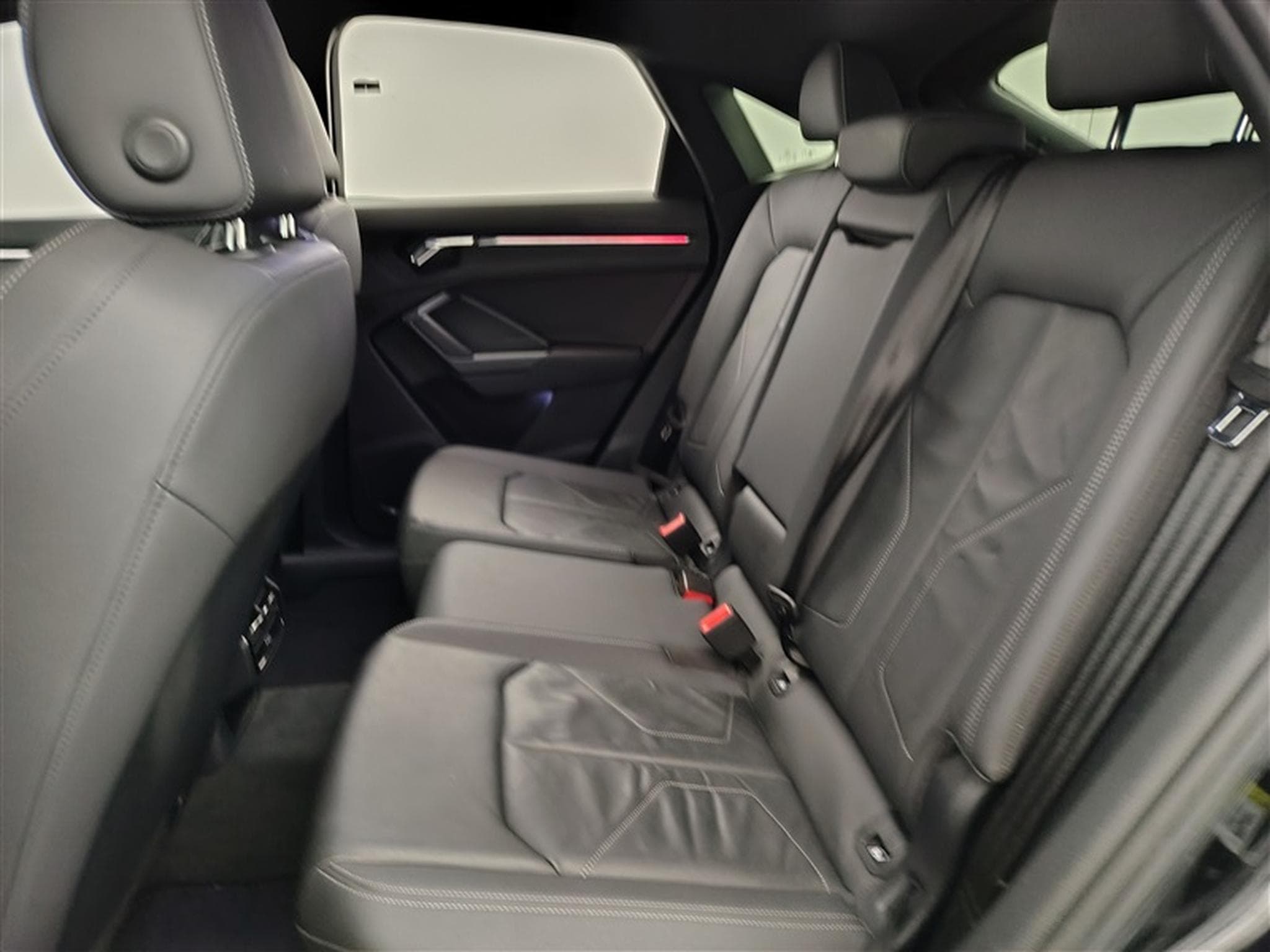 Audi Q3 Sportback PHEV 45 TFSIe S tronic S Line *NAVI/FULL LED/CAM* (2021) - Photo 13