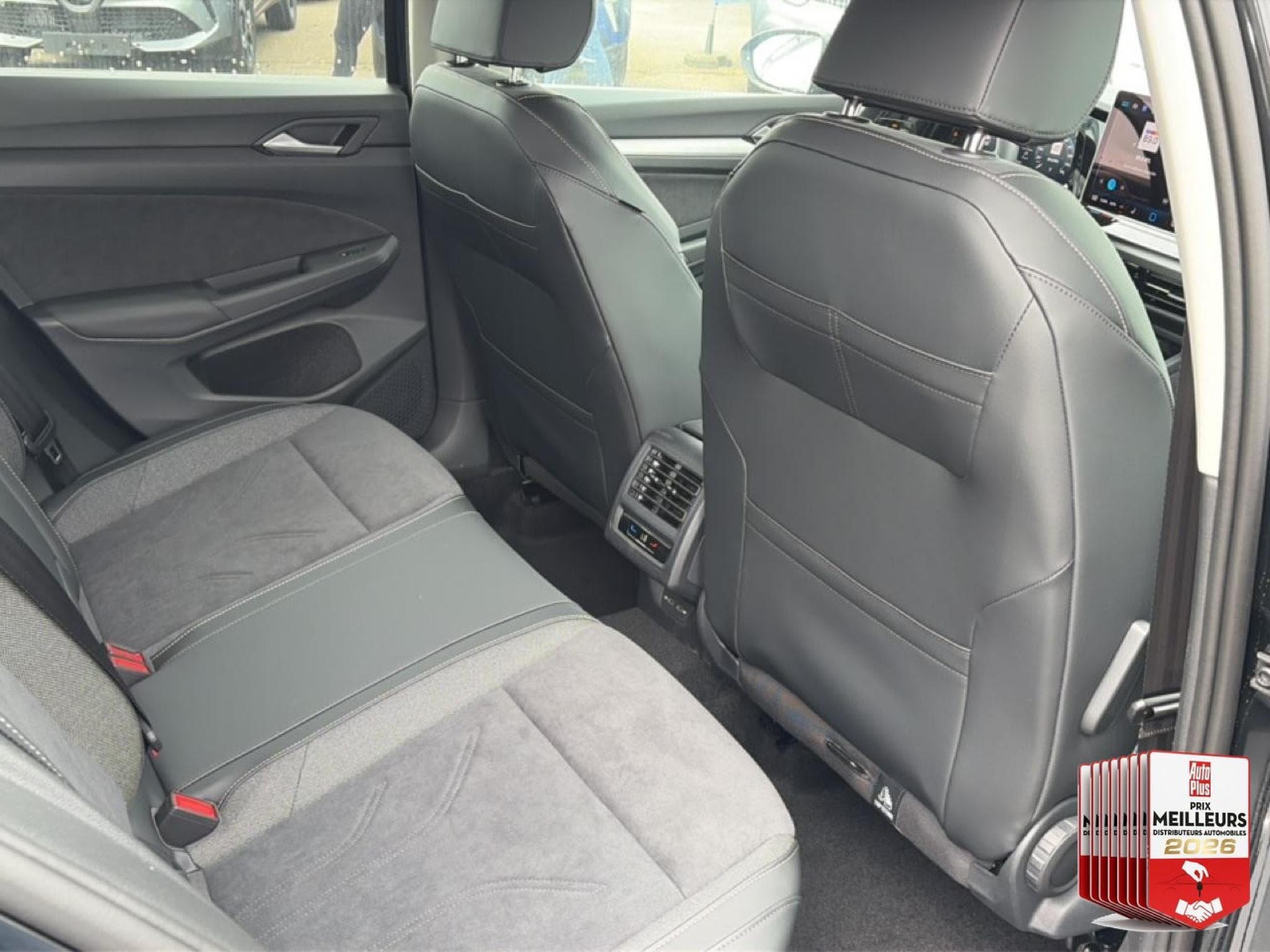 VW GOLF VIII 1.5 ETSI EVO2 116 LIFE DSG7 (2026) - Photo 29