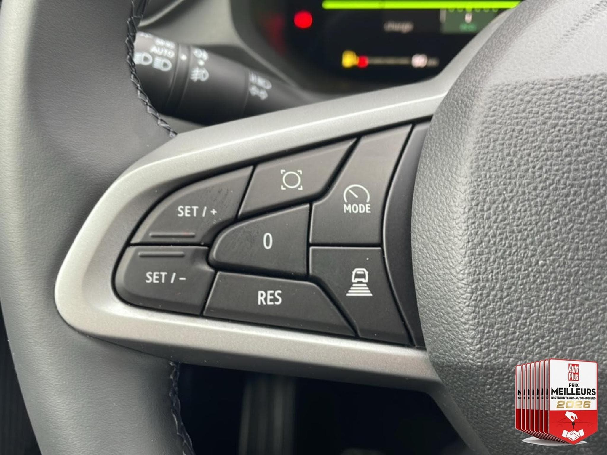 Dacia BIGSTER 1.8 HYBRID 155 JOURNEY (2025) - Foto 14