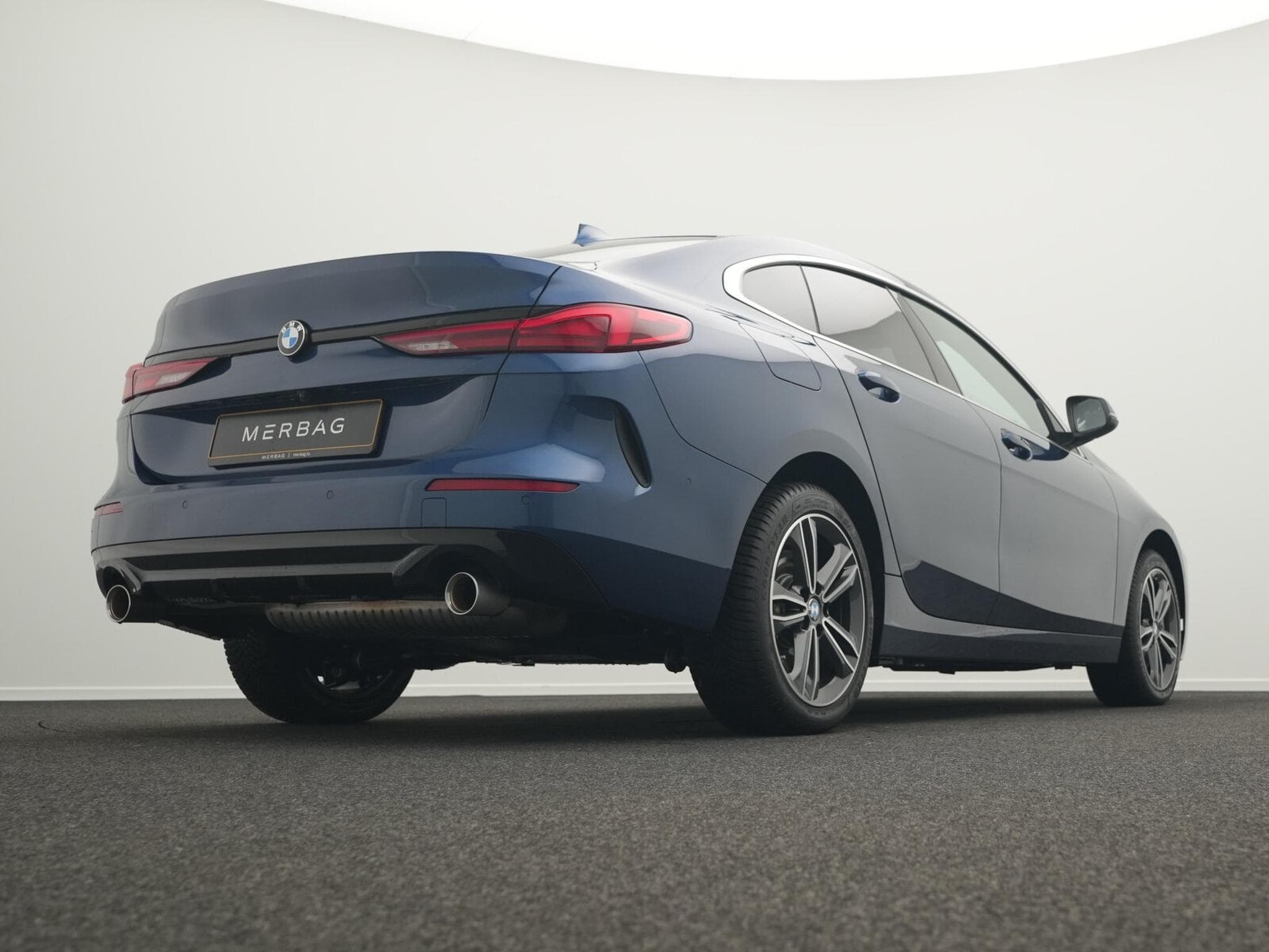 BMW 220 i Sport Line (2023) - Photo 11