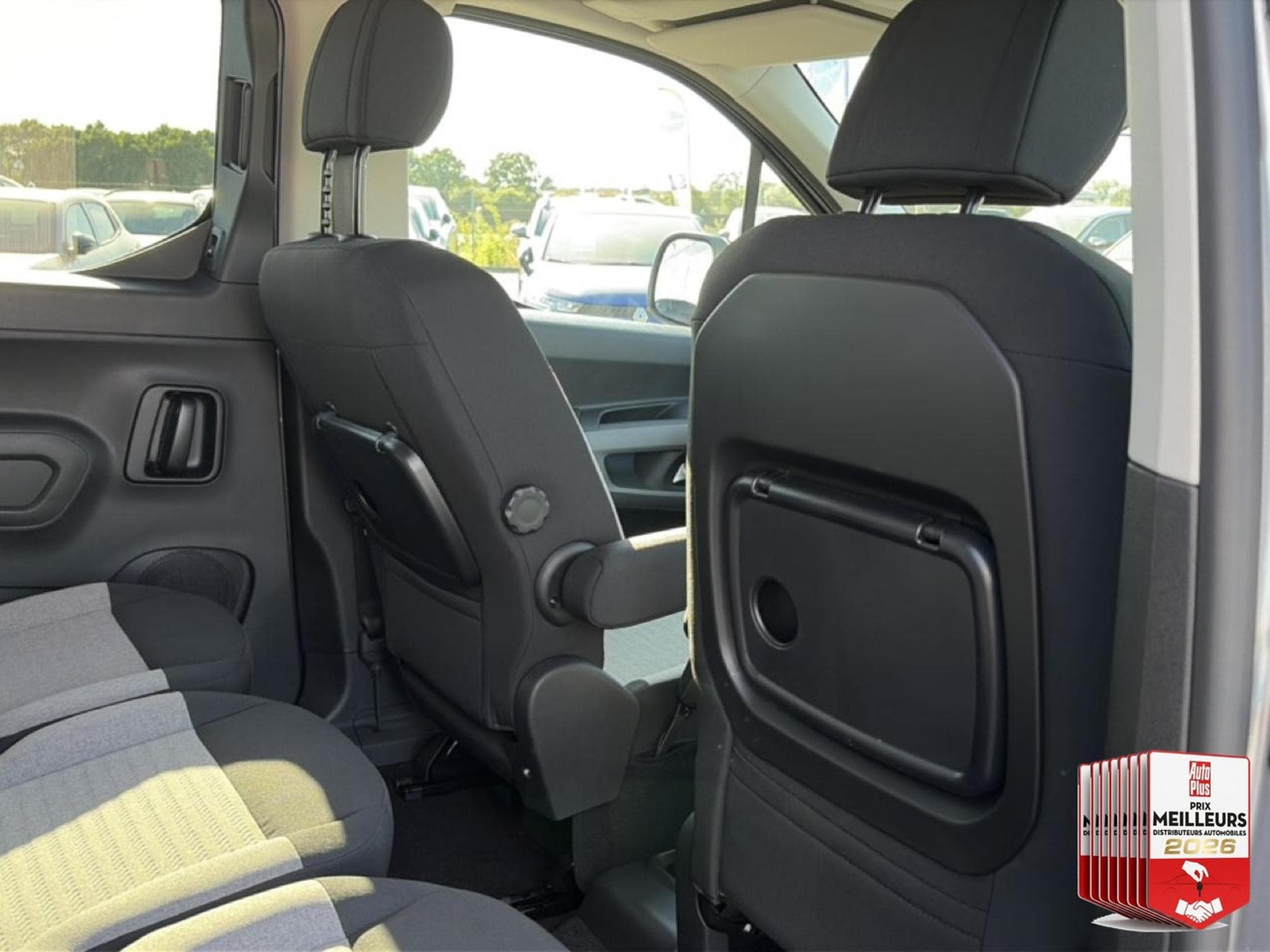 Citroën BERLINGO N1 1.5 BLUE HDI 130 M PLUS EAT8 (2026) - Photo 28