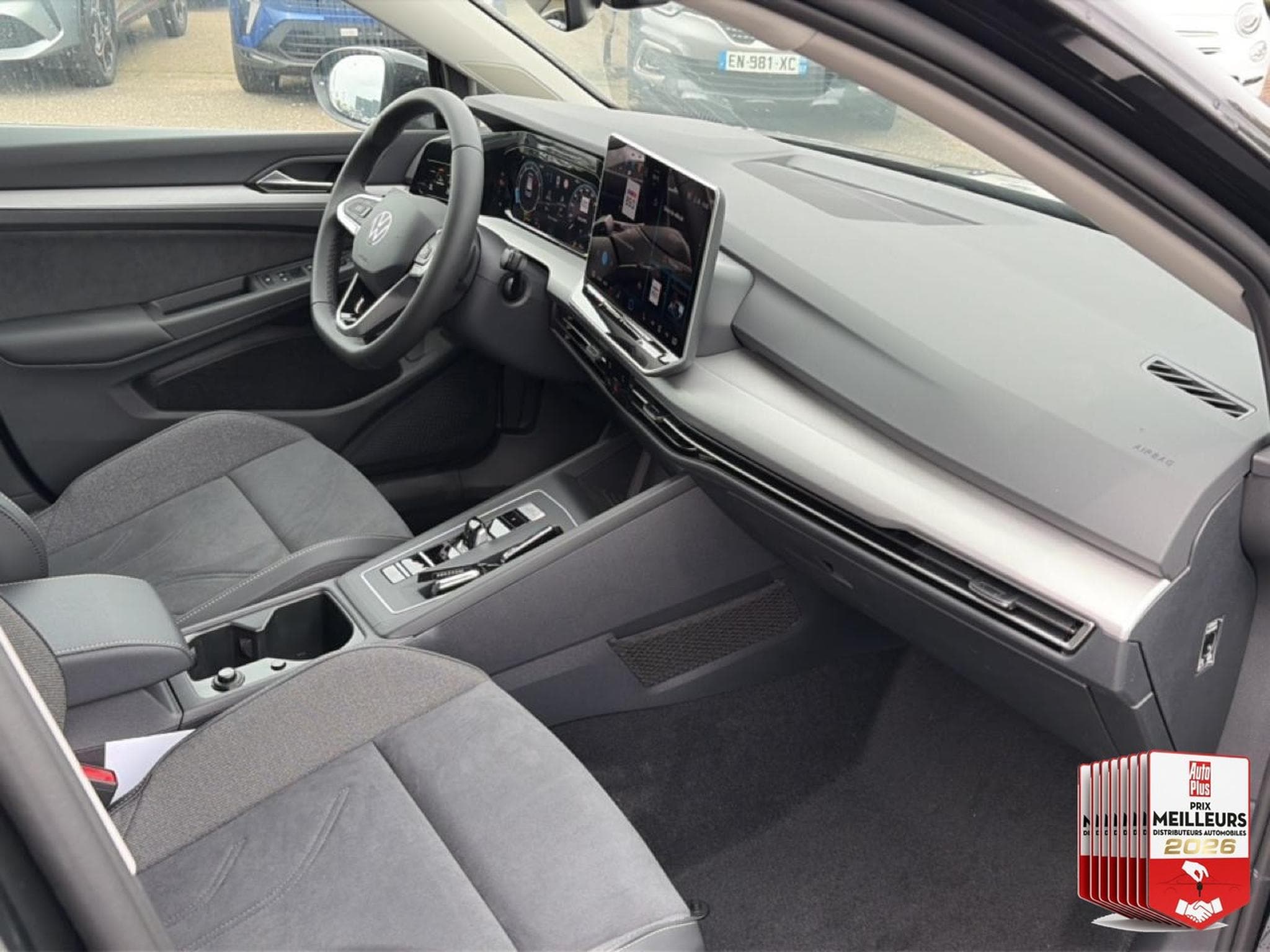 VW GOLF VIII 1.5 ETSI EVO2 116 LIFE DSG7 (2026) - Foto 31