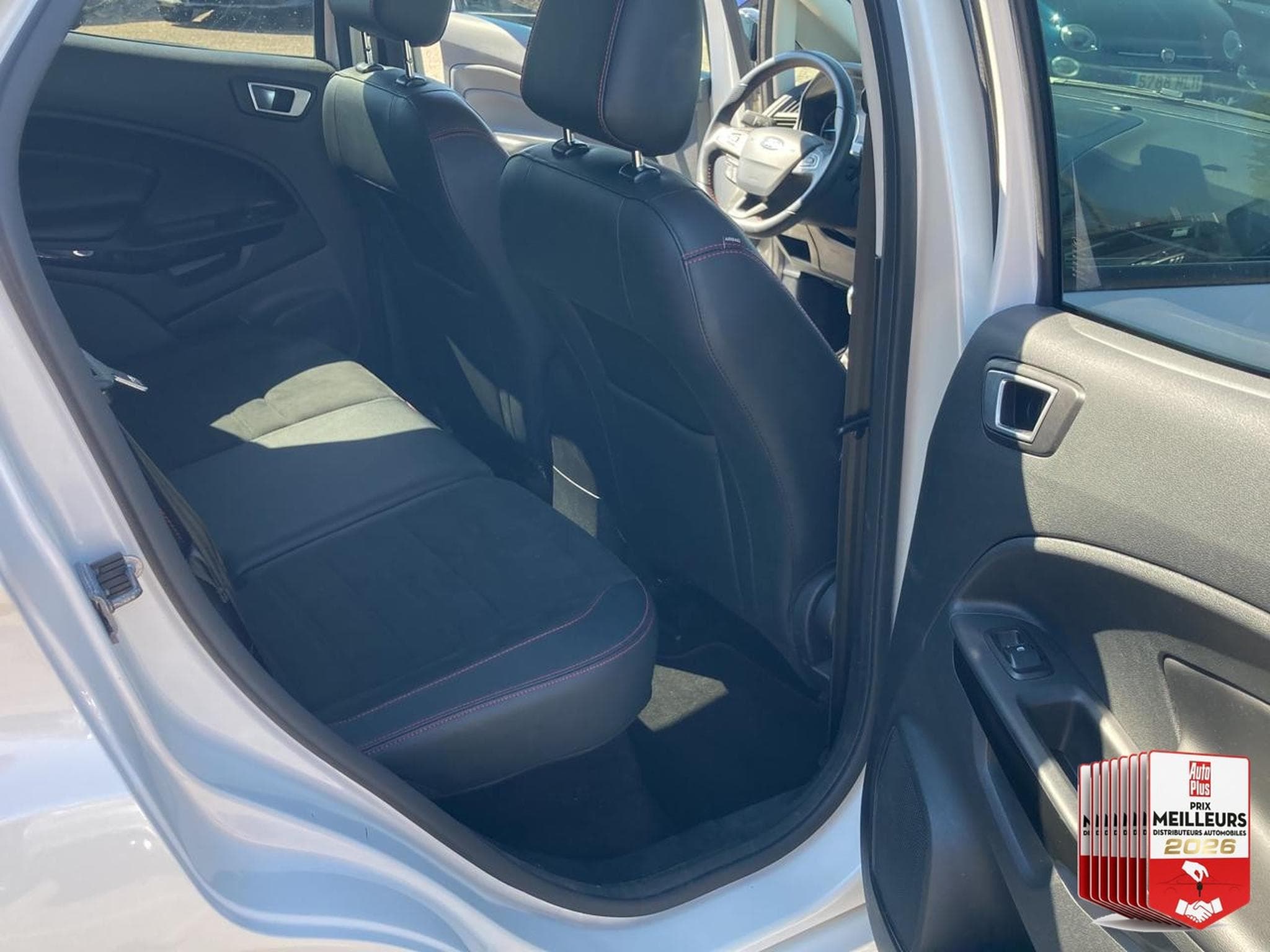 Ford ECOSPORT 1.0 ECOBOOST 125 ST-LINE (2019) - Foto 27