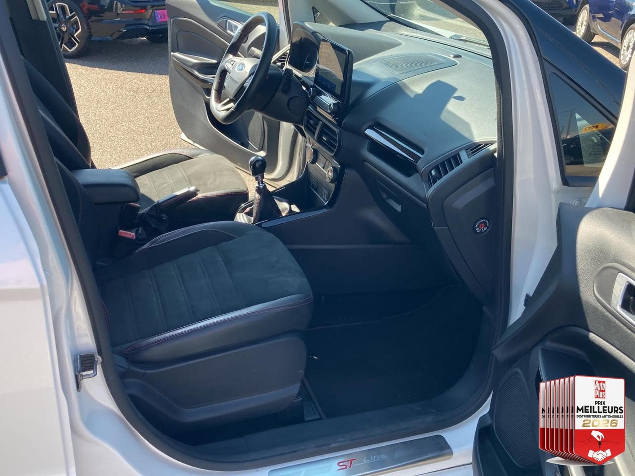 Ford ECOSPORT 1.0 ECOBOOST 125 ST-LINE (2019) - Foto 26