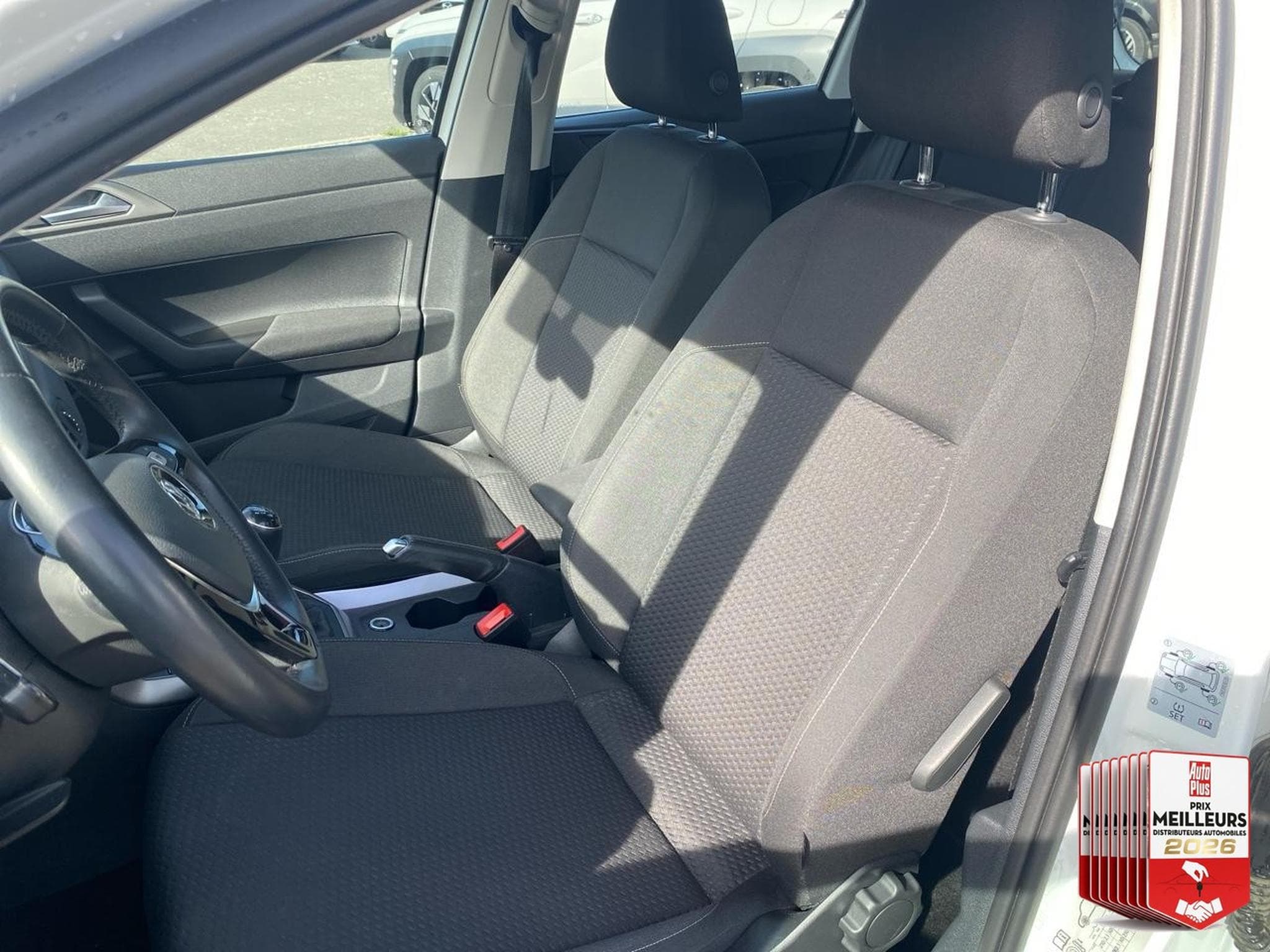 VW POLO 1.0 TGI 90 LOUNGE BUSINESS (2020) - Photo 11