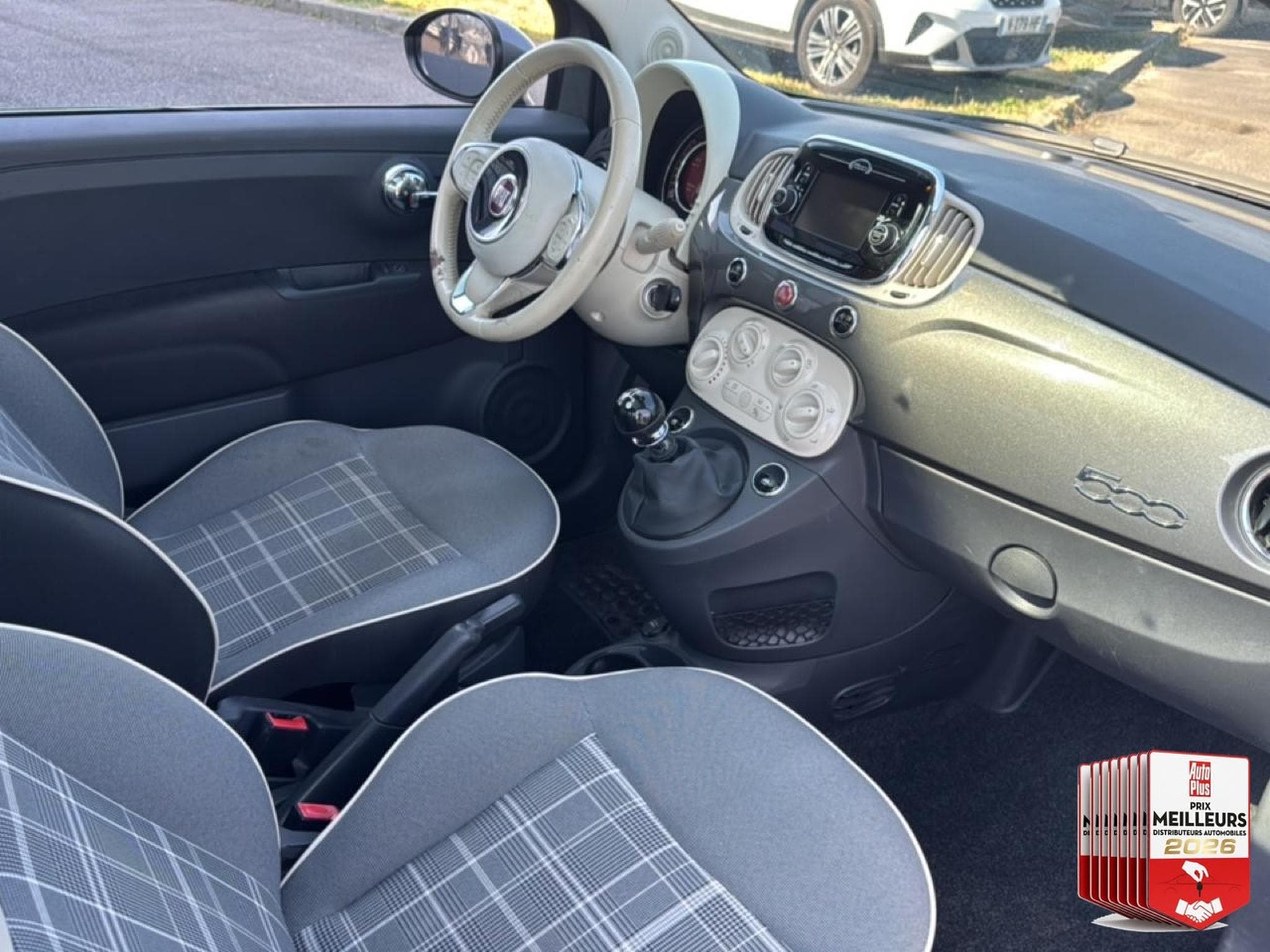 Fiat 500 1.2 8V 69 LOUNGE (2017) - Foto 16