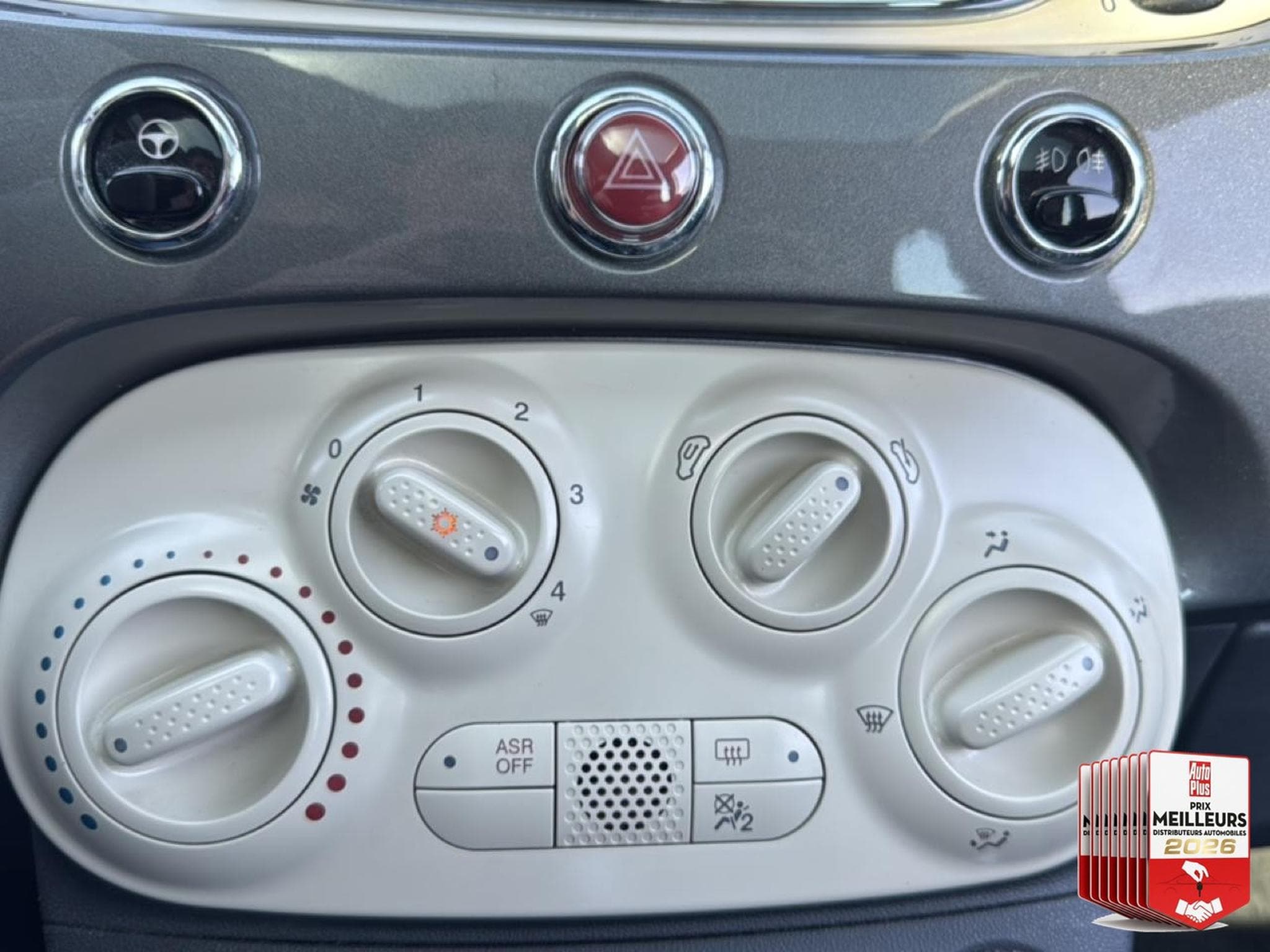 Fiat 500 1.2 8V 69 LOUNGE (2017) - Foto 23