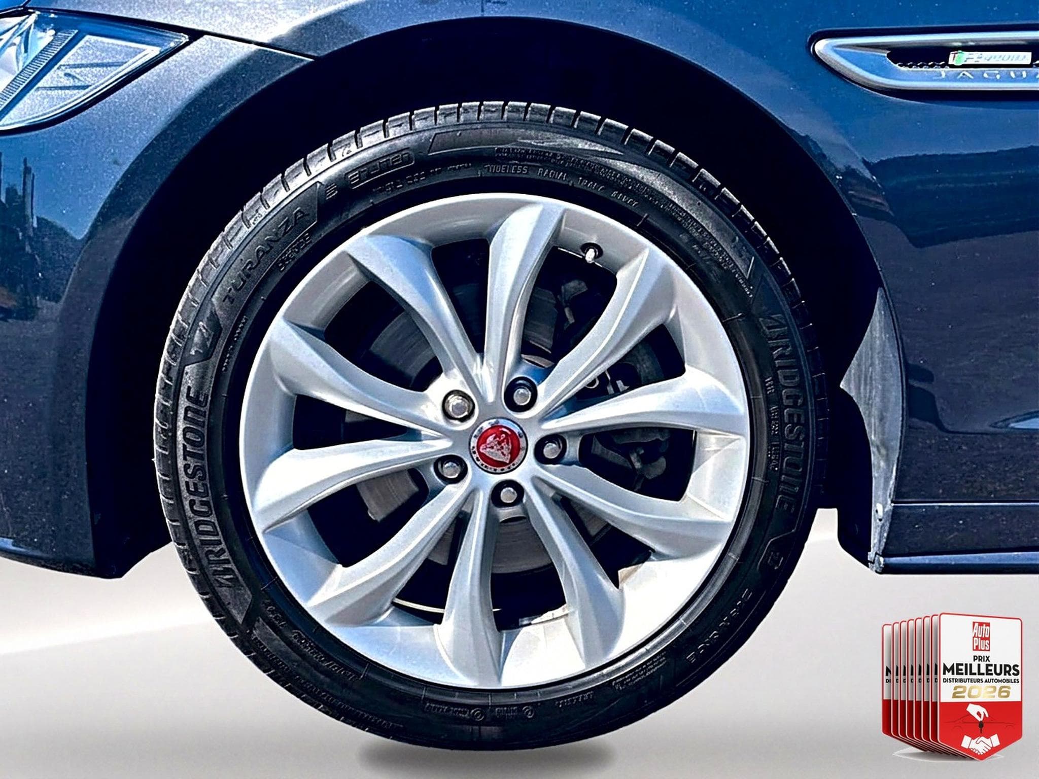 Jaguar XF 2.0D 180 BUSINESS R-SPORT BVA (2020) - Photo 9