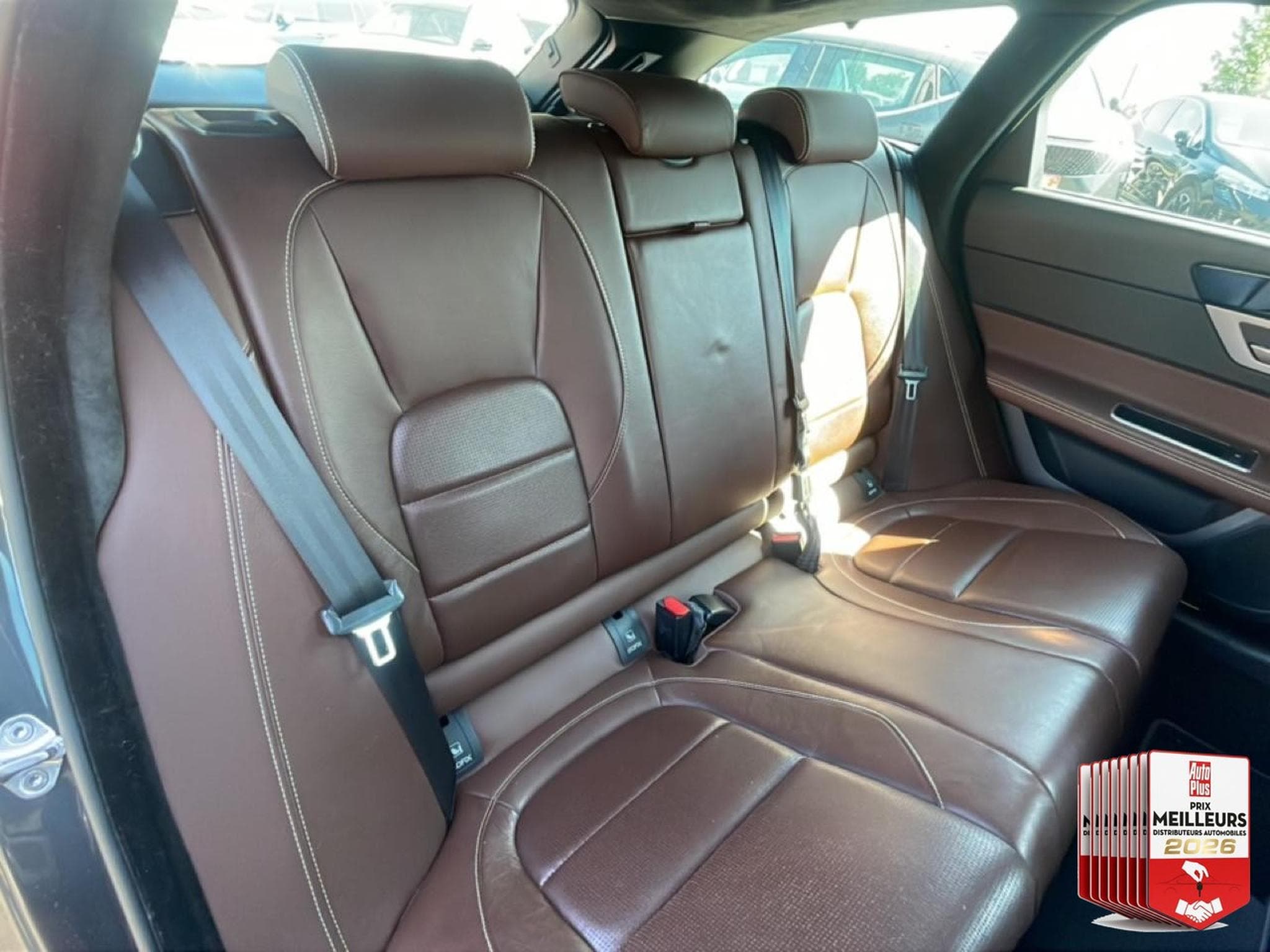 Jaguar XF 2.0D 180 BUSINESS R-SPORT BVA (2020) - Photo 16