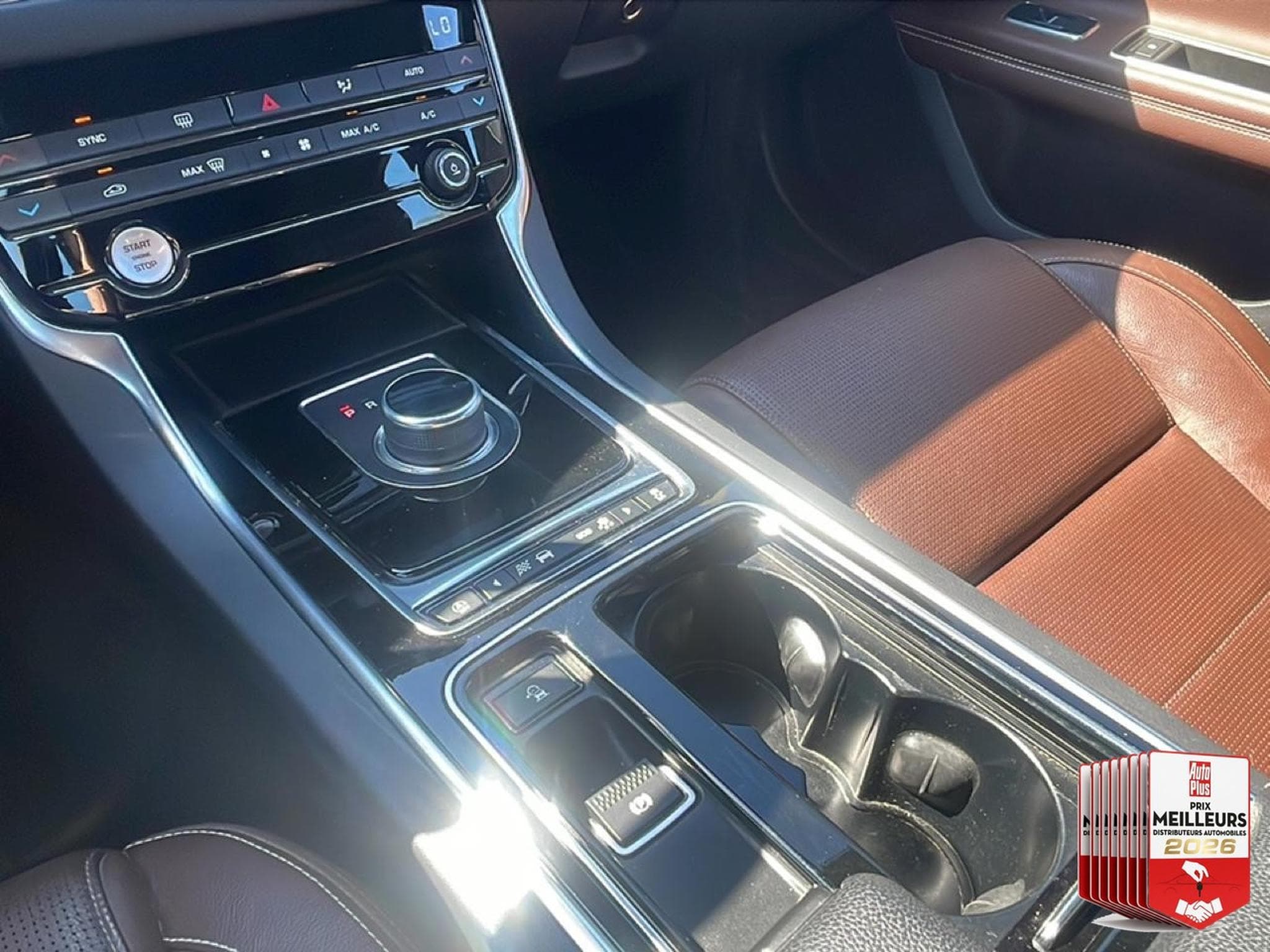 Jaguar XF 2.0D 180 BUSINESS R-SPORT BVA (2020) - Photo 21