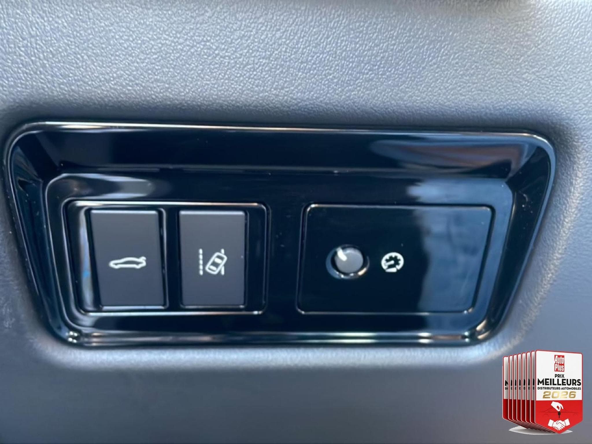 Jaguar XF 2.0D 180 BUSINESS R-SPORT BVA (2020) - Photo 31
