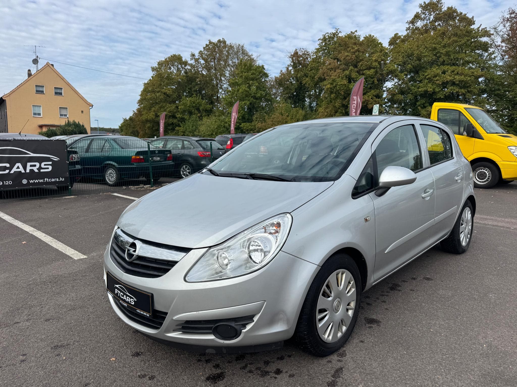 Opel Corsa 1.3 80 ch (2008) - Foto 1
