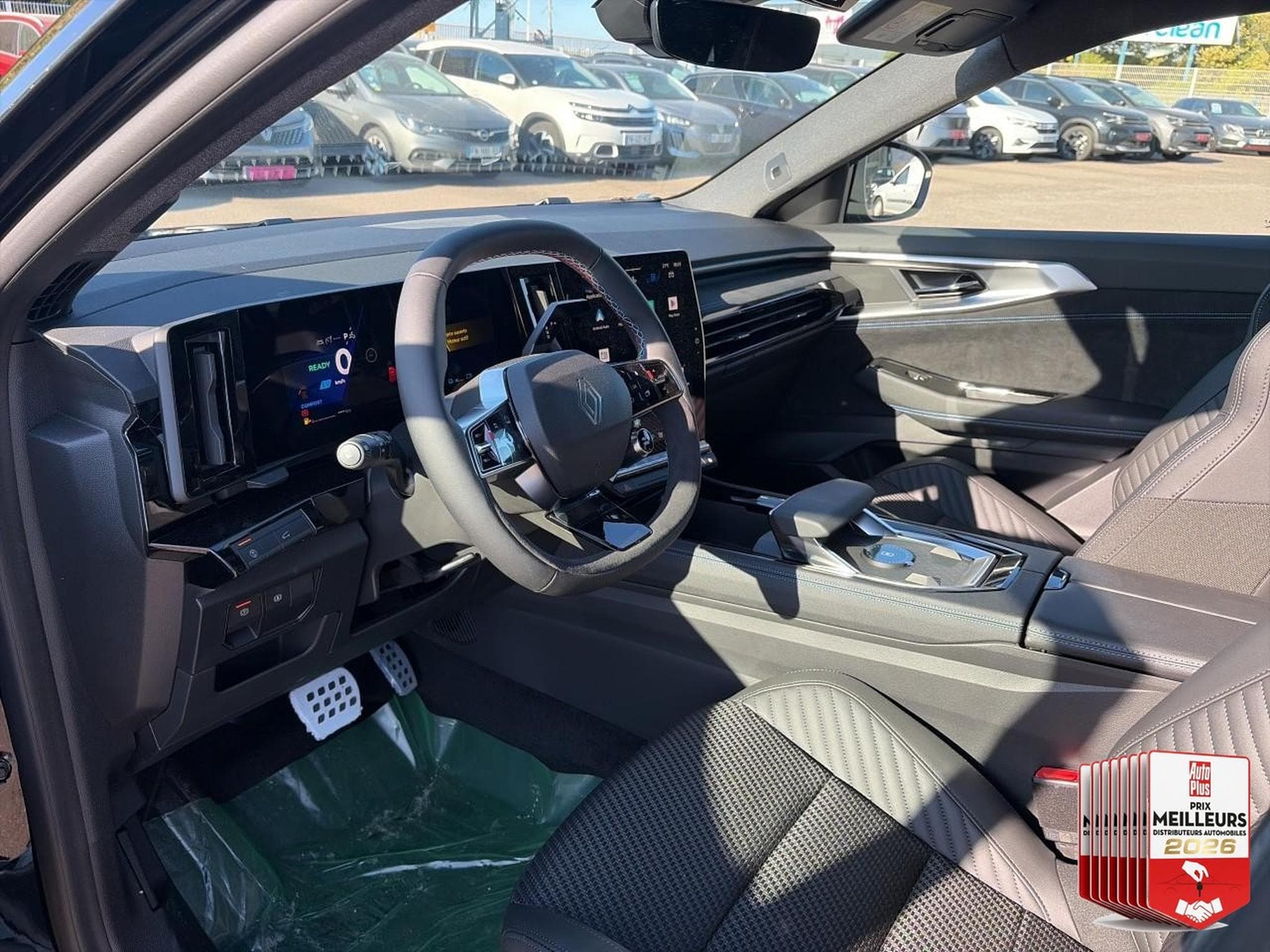 Renault AUSTRAL 1.2 E-TECH FULL HYBRID 200 ESPRIT ALPINE (2026) - Foto 22