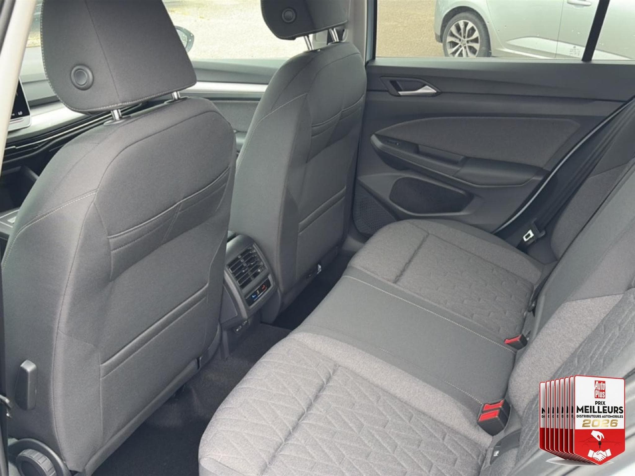 VW GOLF VIII 1.5 ETSI EVO2 116 LIFE DSG7 (2026) - Photo 26