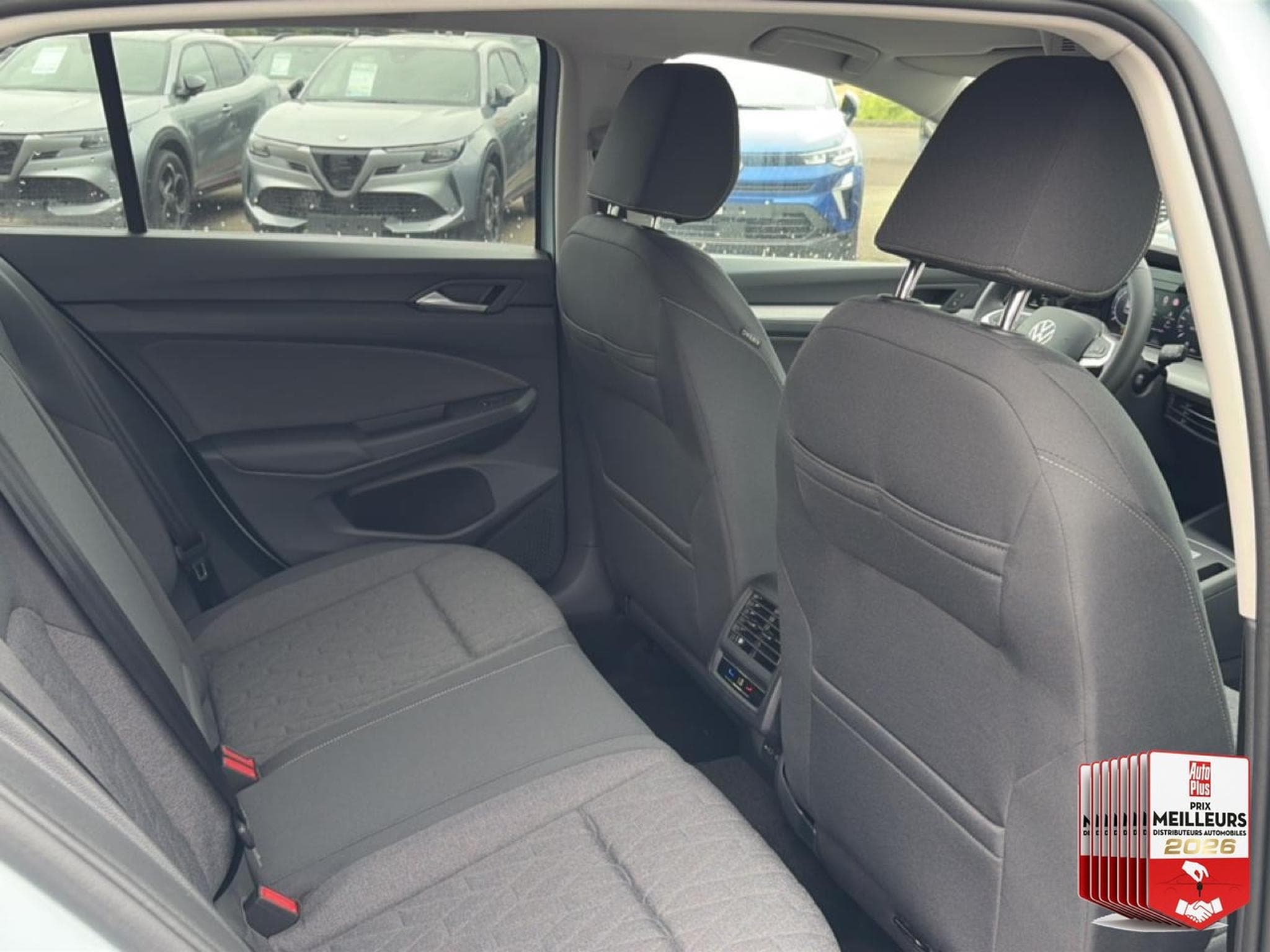 VW GOLF VIII 1.5 ETSI EVO2 116 LIFE DSG7 (2026) - Photo 28