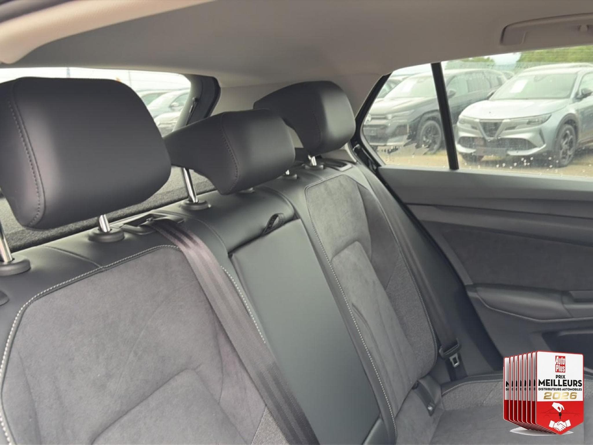 VW GOLF VIII 1.5 ETSI EVO2 116 LIFE DSG7 (2026) - Foto 30