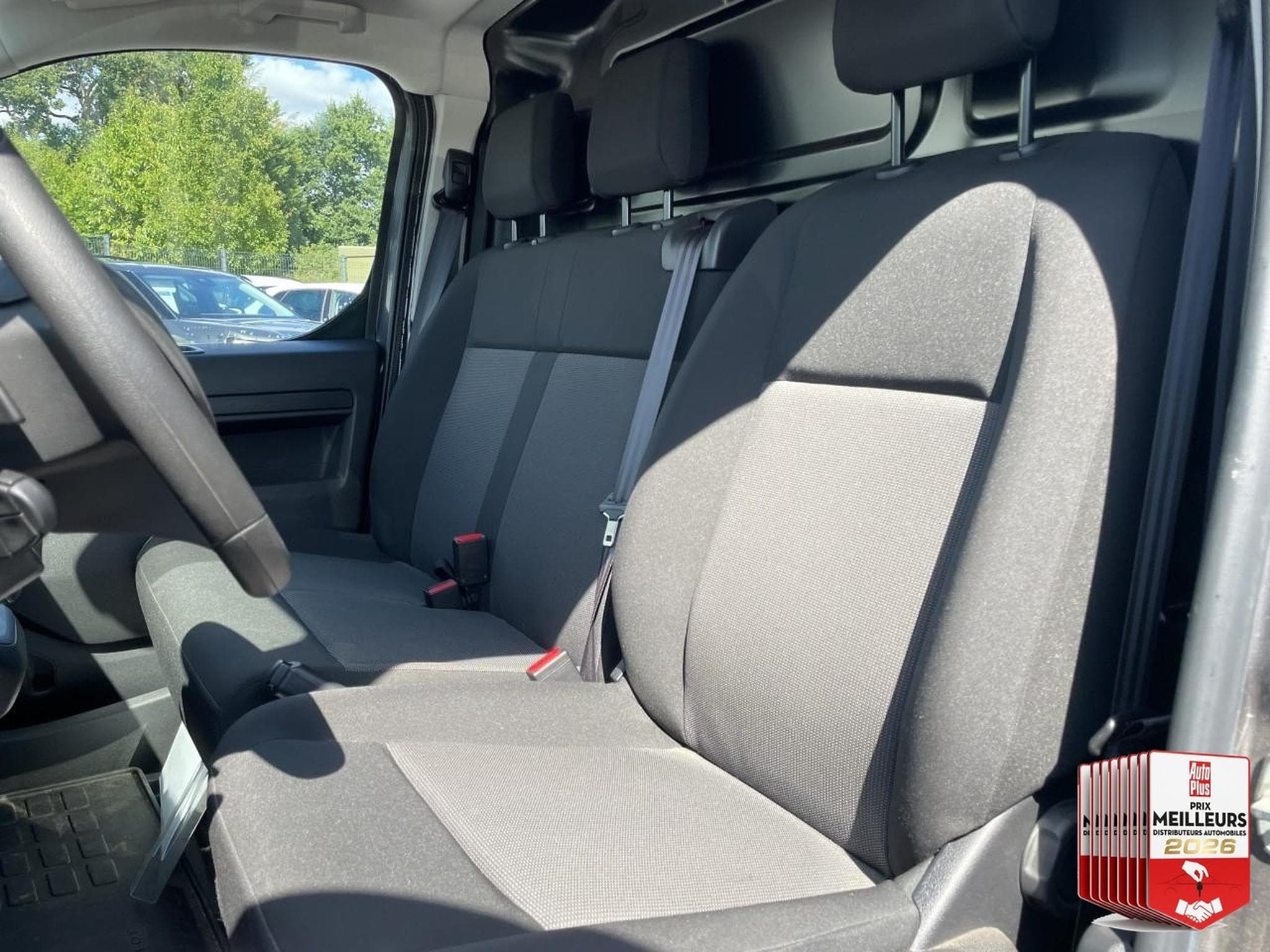 Peugeot Expert M 2.0 BLUEHDI 180 PACK PREMIUM CONNECT EAT8 (2024) - Foto 18