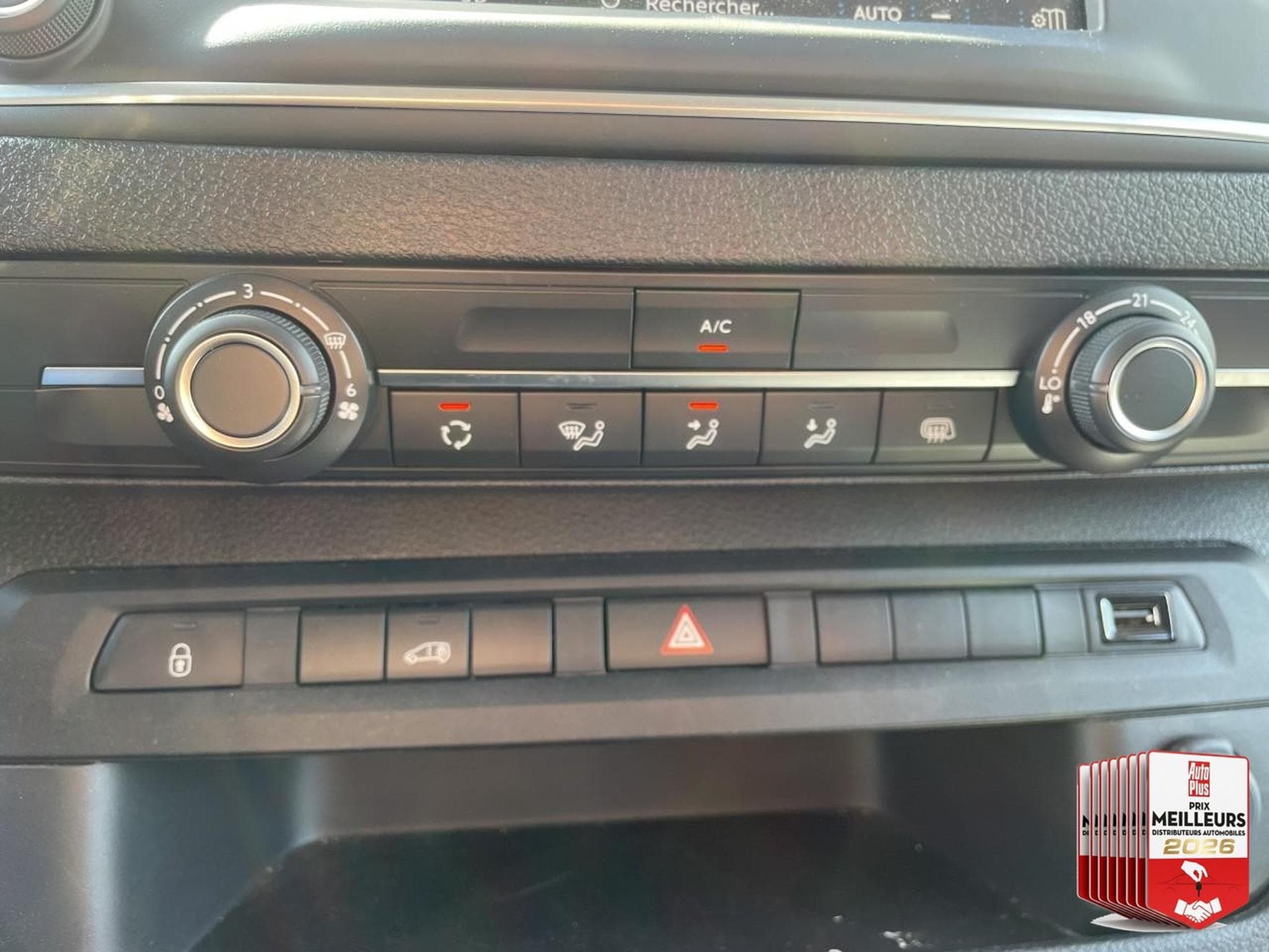 Peugeot Expert M 2.0 BLUEHDI 180 PACK PREMIUM CONNECT EAT8 (2024) - Foto 24