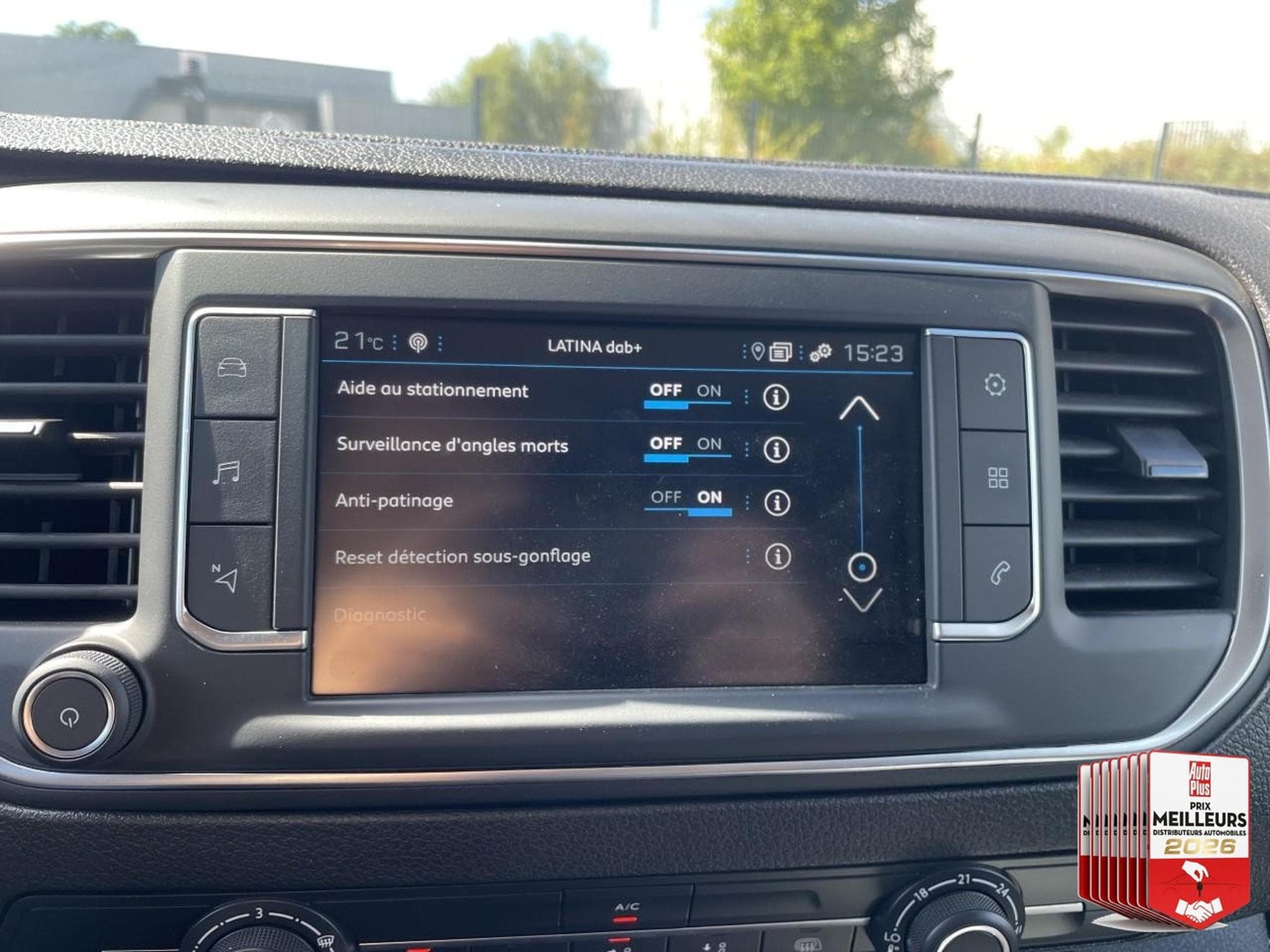 Peugeot Expert M 2.0 BLUEHDI 180 PACK PREMIUM CONNECT EAT8 (2024) - Foto 27