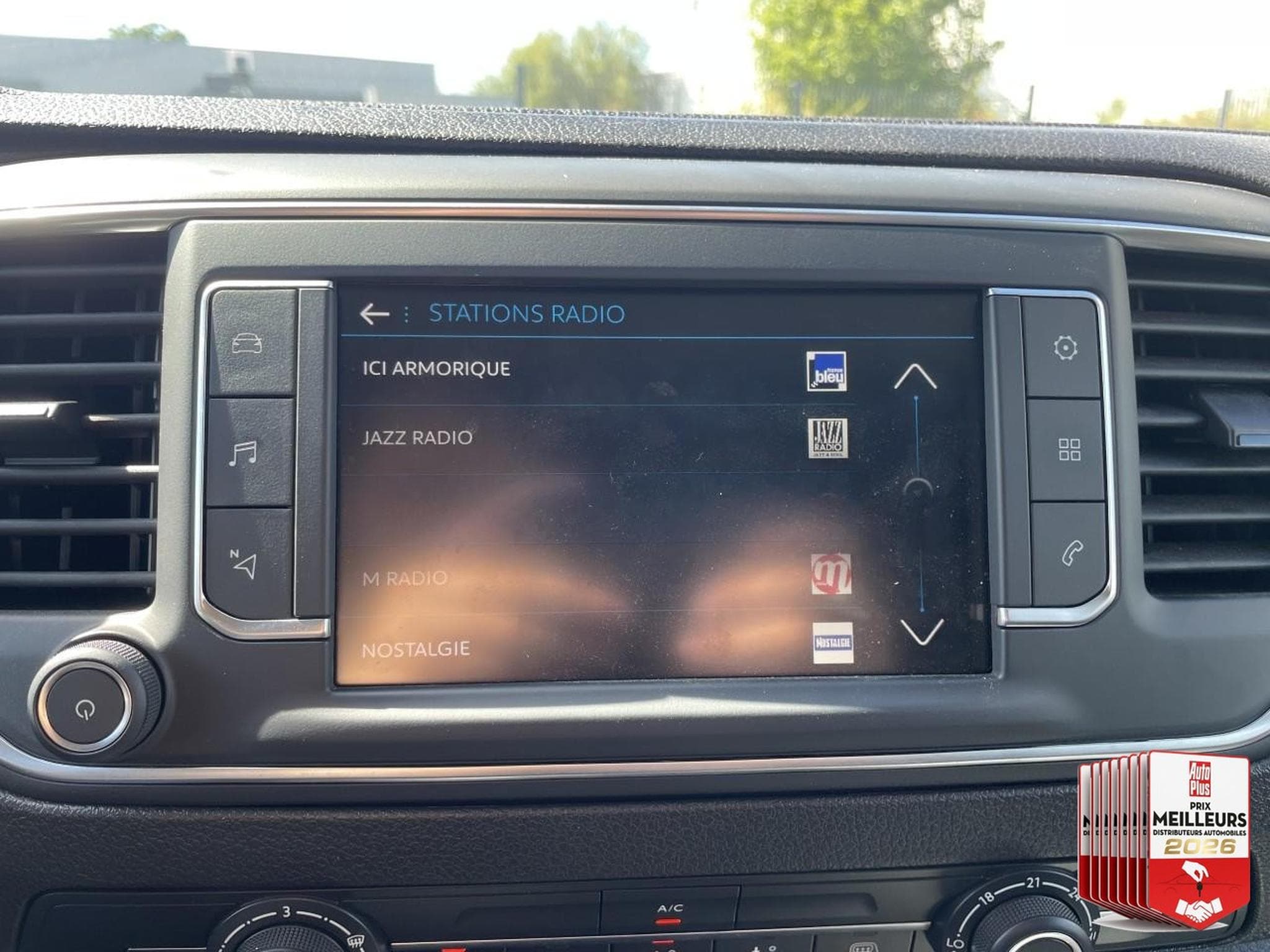 Peugeot Expert M 2.0 BLUEHDI 180 PACK PREMIUM CONNECT EAT8 (2024) - Foto 32