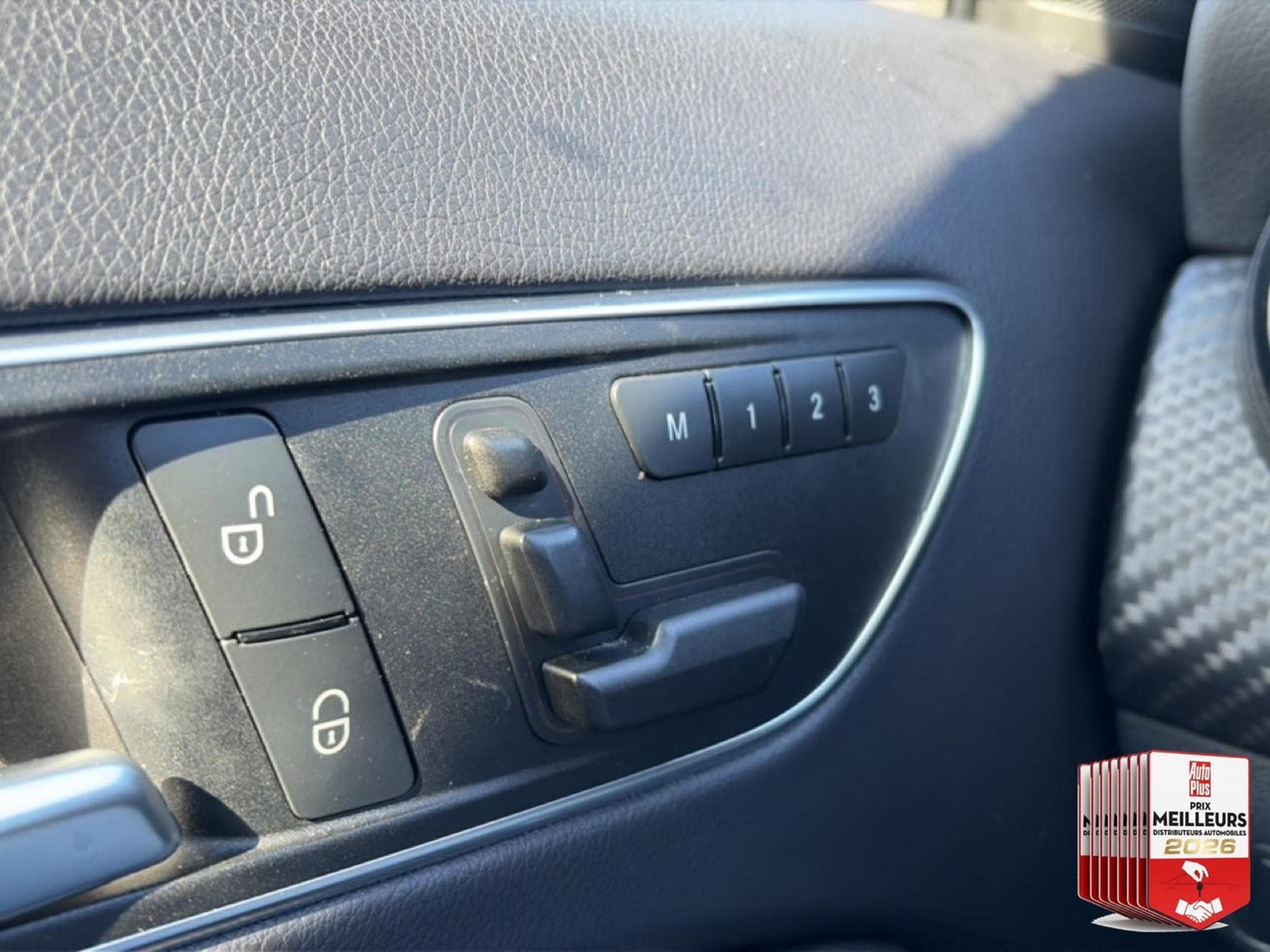 Mercedes CLASSE A 250 VERSION SPORT 7G-DCT (2015) - Foto 12