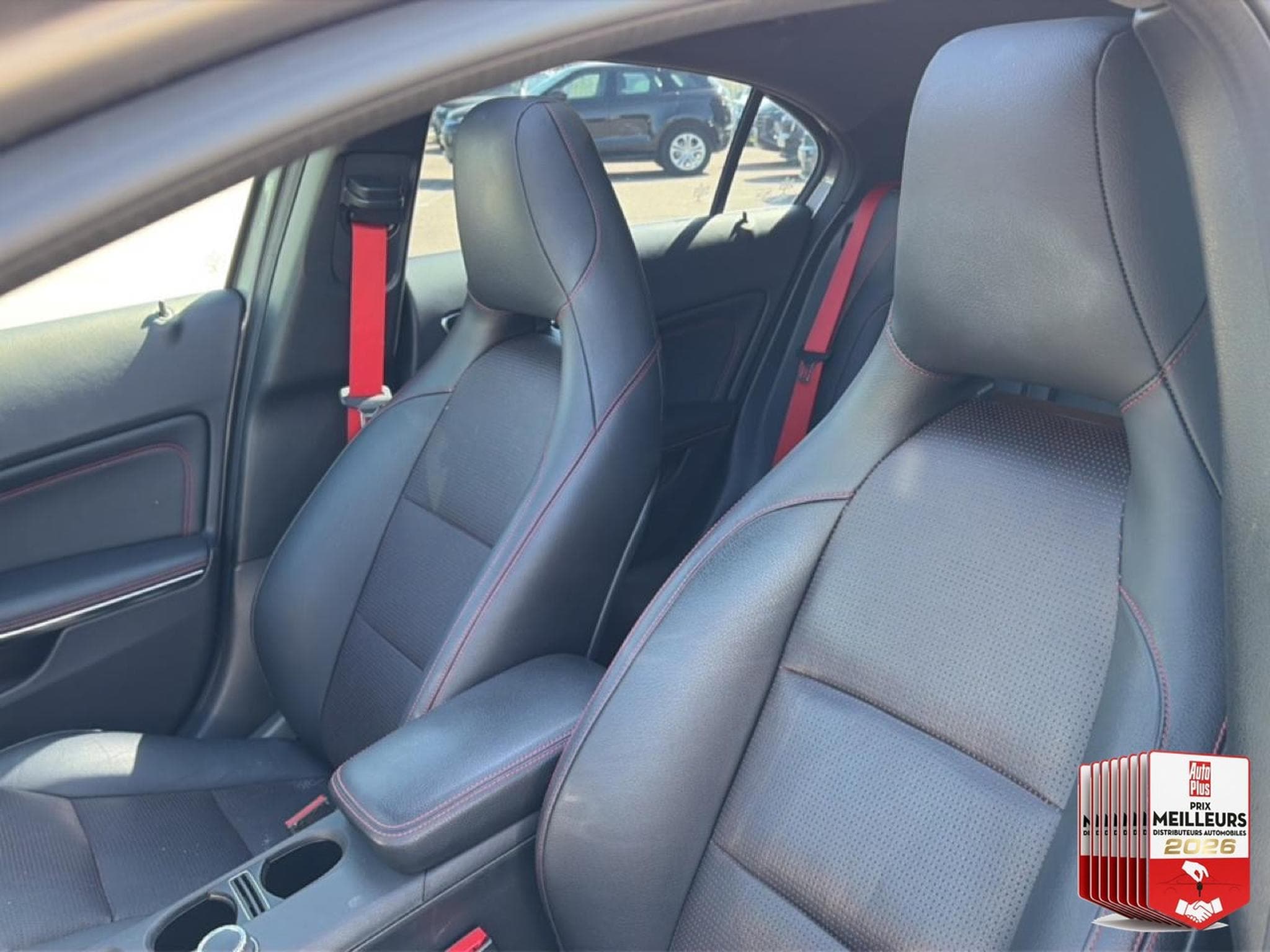 Mercedes CLASSE A 250 VERSION SPORT 7G-DCT (2015) - Foto 24