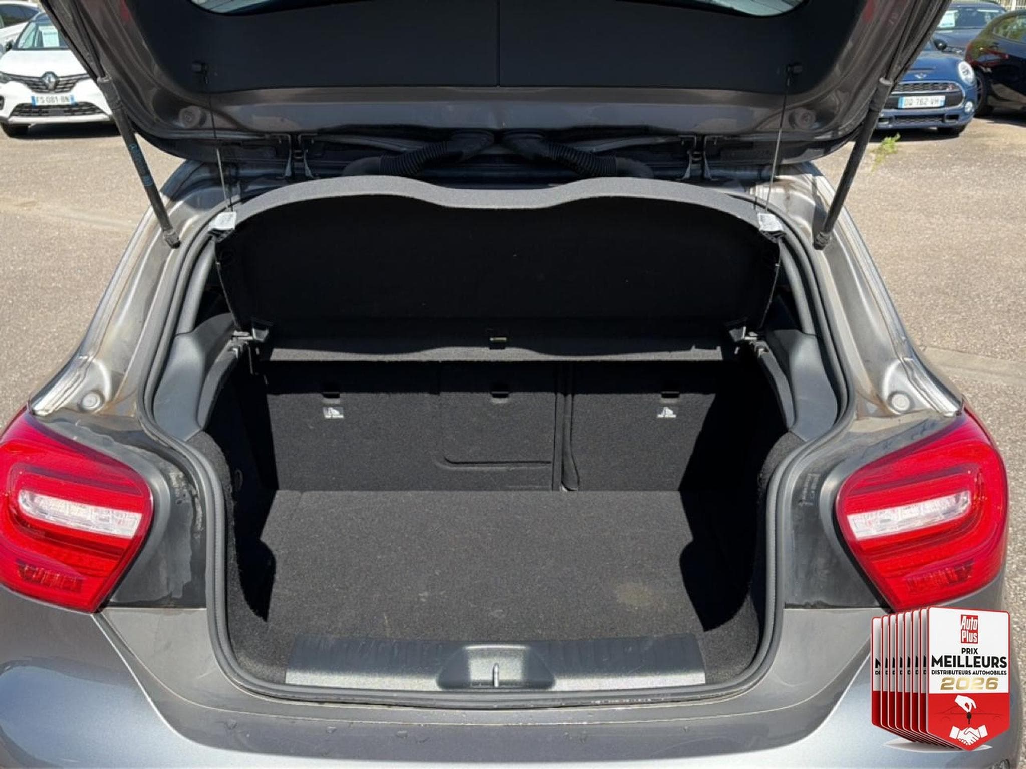 Mercedes CLASSE A 250 VERSION SPORT 7G-DCT (2015) - Foto 31