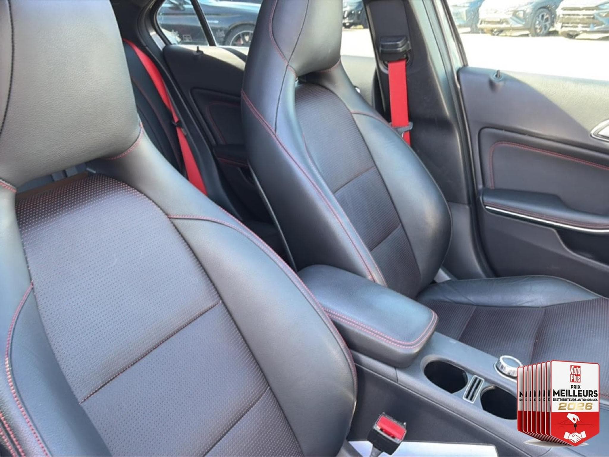 Mercedes CLASSE A 250 VERSION SPORT 7G-DCT (2015) - Foto 30