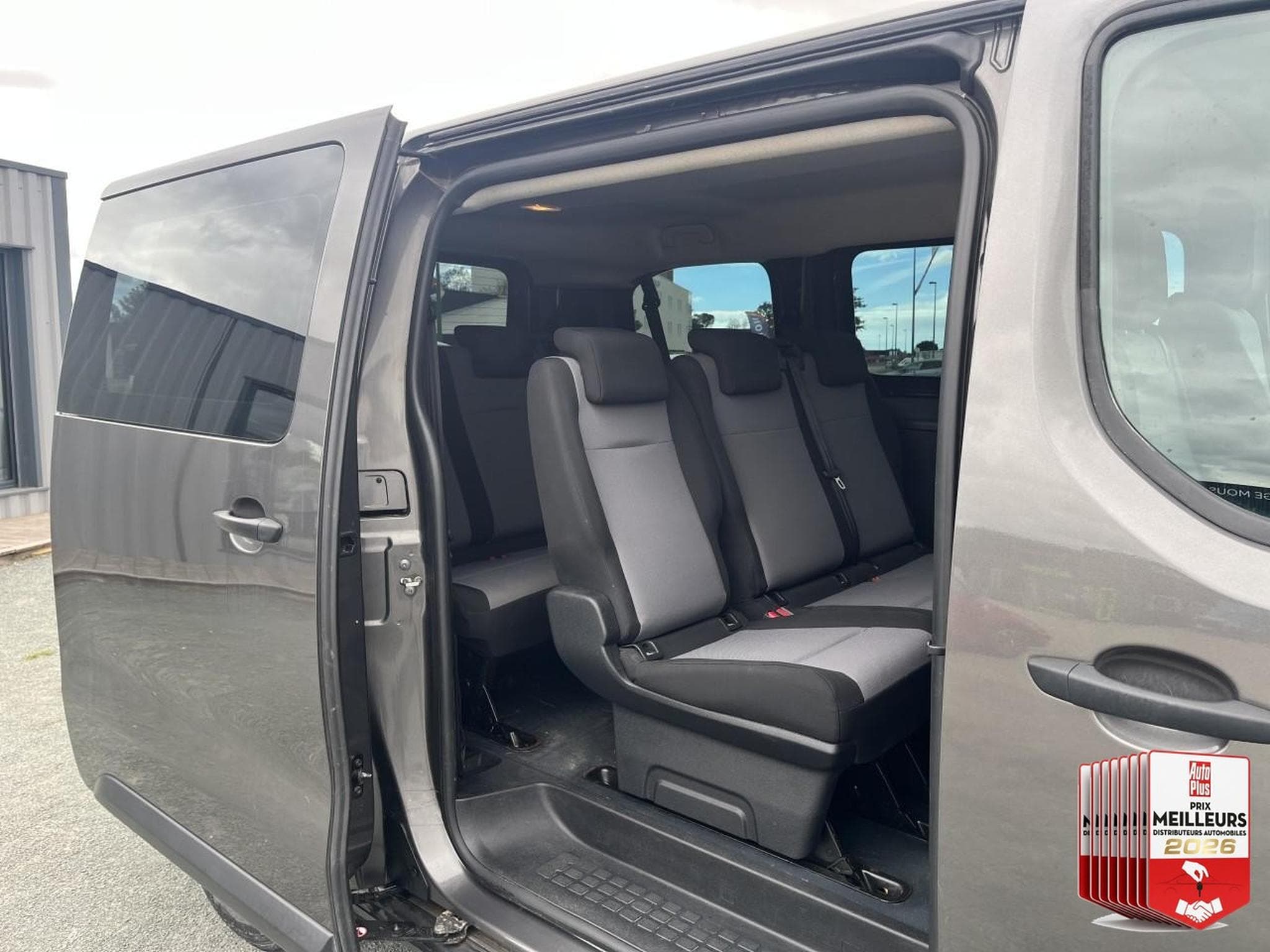 Peugeot TRAVELLER 1.5 BLUEHDI 120 STANDARD BUSINESS 9PL (2020) - Photo 19