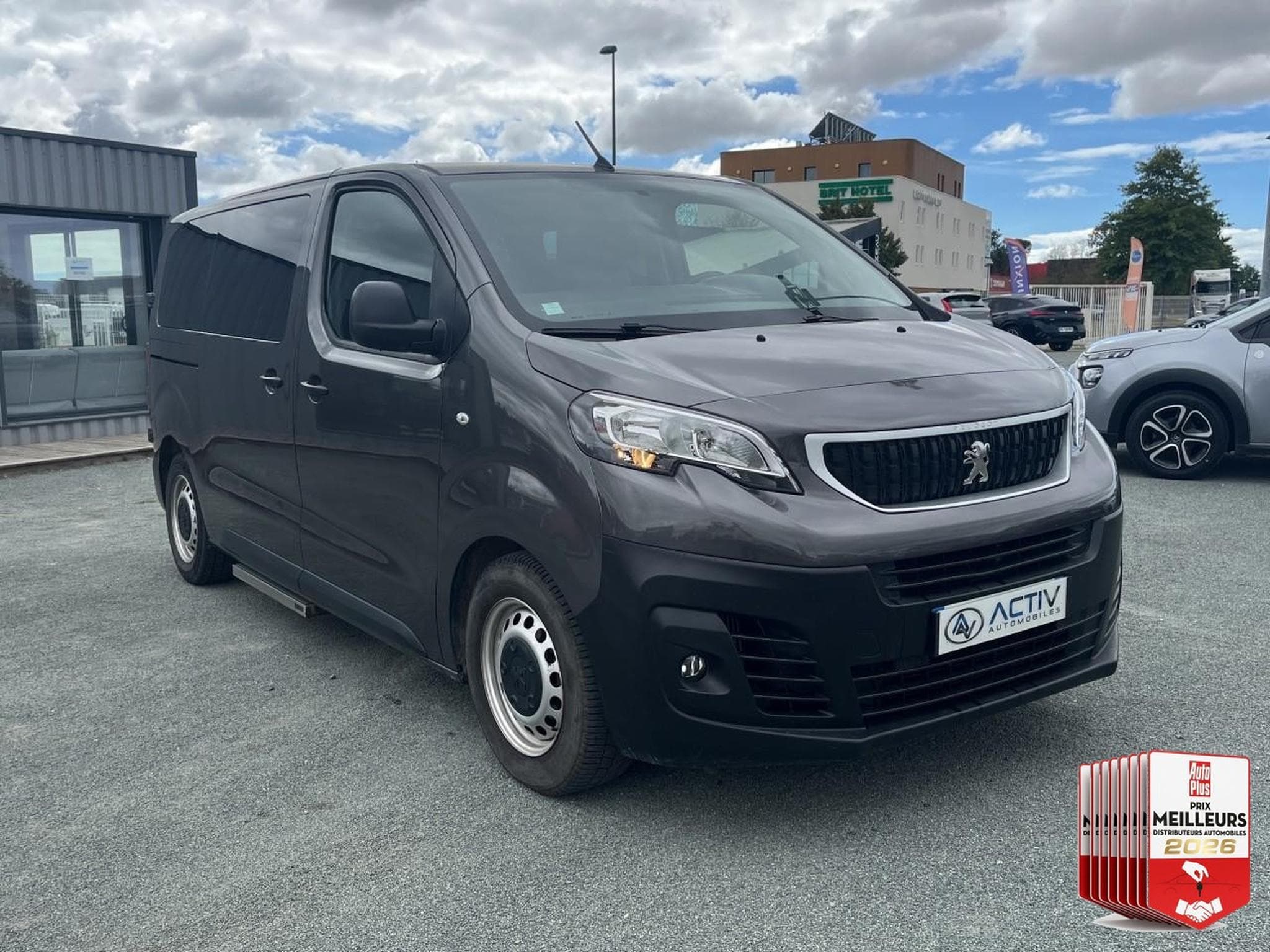Peugeot TRAVELLER 1.5 BLUEHDI 120 STANDARD BUSINESS 9PL (2020) - Photo 23