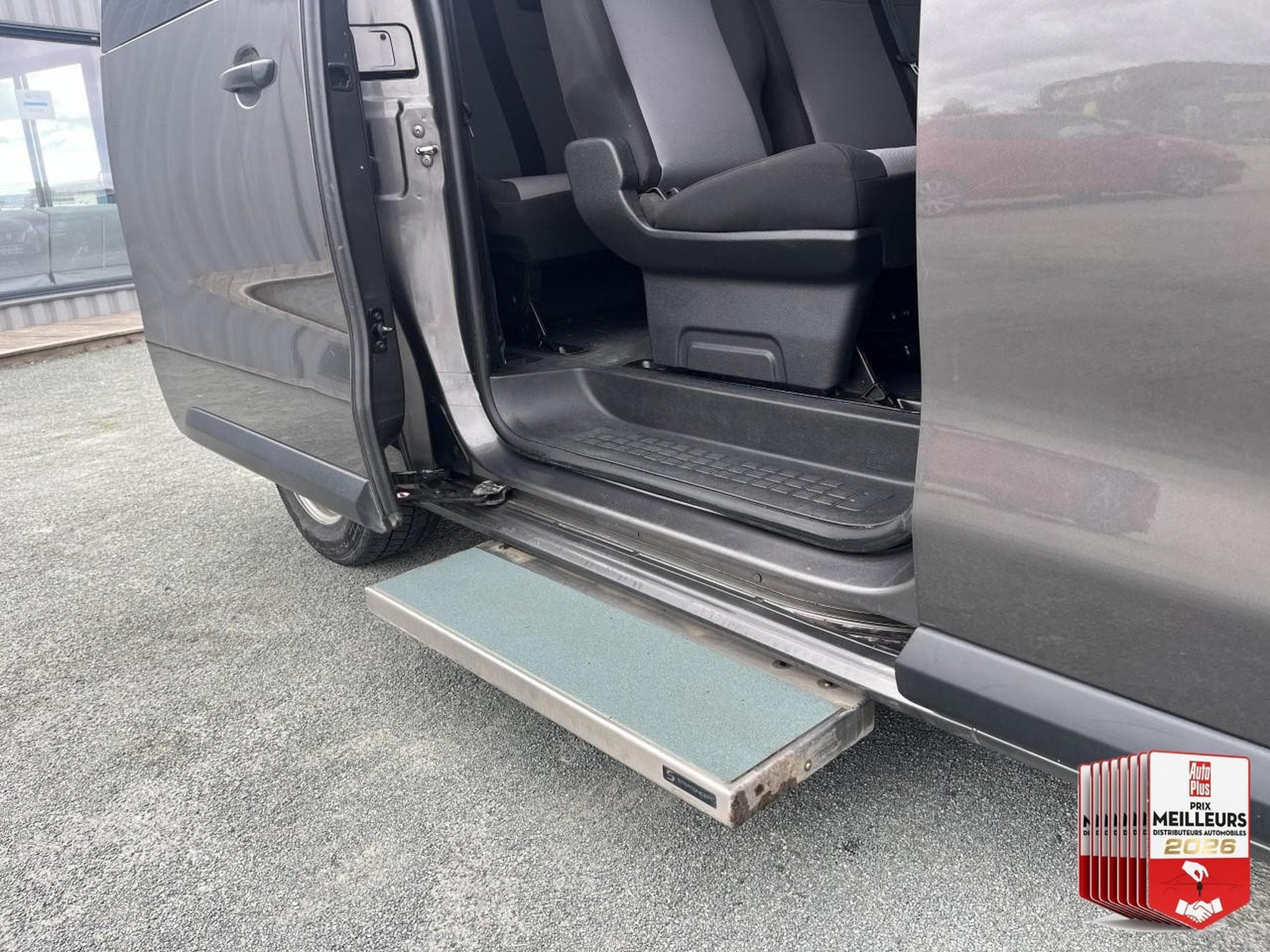 Peugeot TRAVELLER 1.5 BLUEHDI 120 STANDARD BUSINESS 9PL (2020) - Photo 20