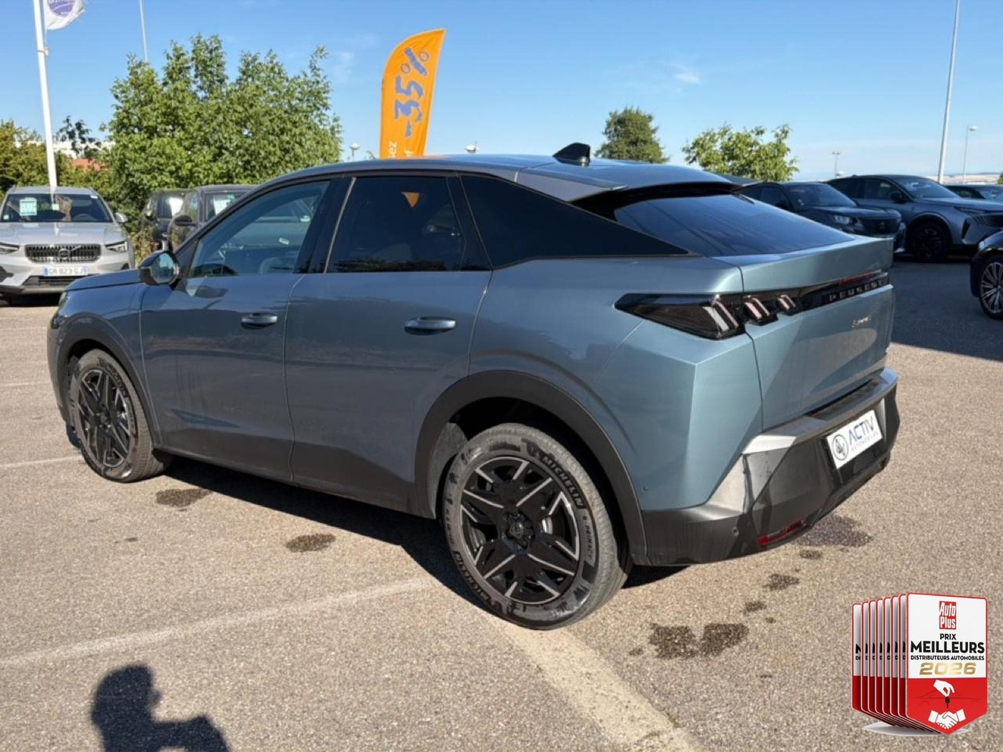 Peugeot 3008 1.2 HYBRID 145 ALLURE E-DCS6 (2025) - Photo 10