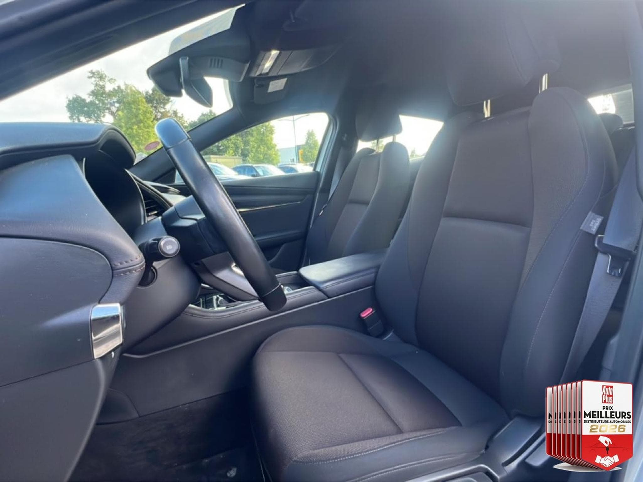 Mazda Mazda3 2.0 E-SKYACTIV-G M-HYBRID 122 BUSINESS EXECUTIVE BVA 2022 (2023) - Photo 14