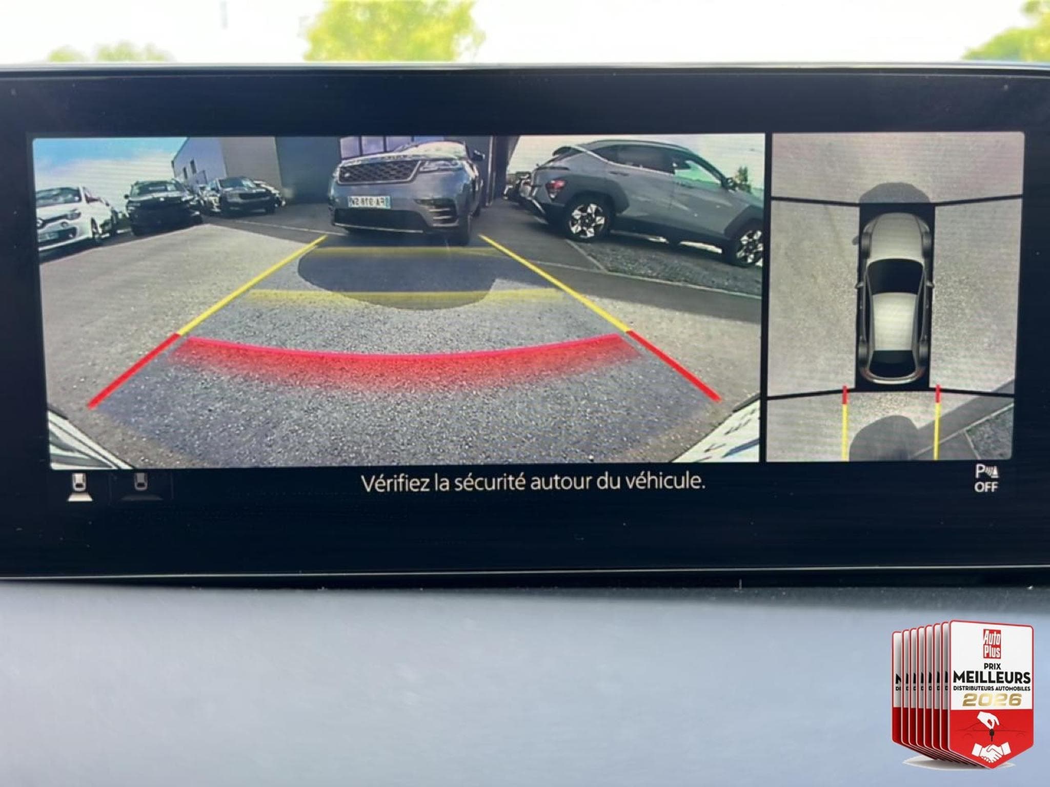 Mazda Mazda3 2.0 E-SKYACTIV-G M-HYBRID 122 BUSINESS EXECUTIVE BVA 2022 (2023) - Photo 22