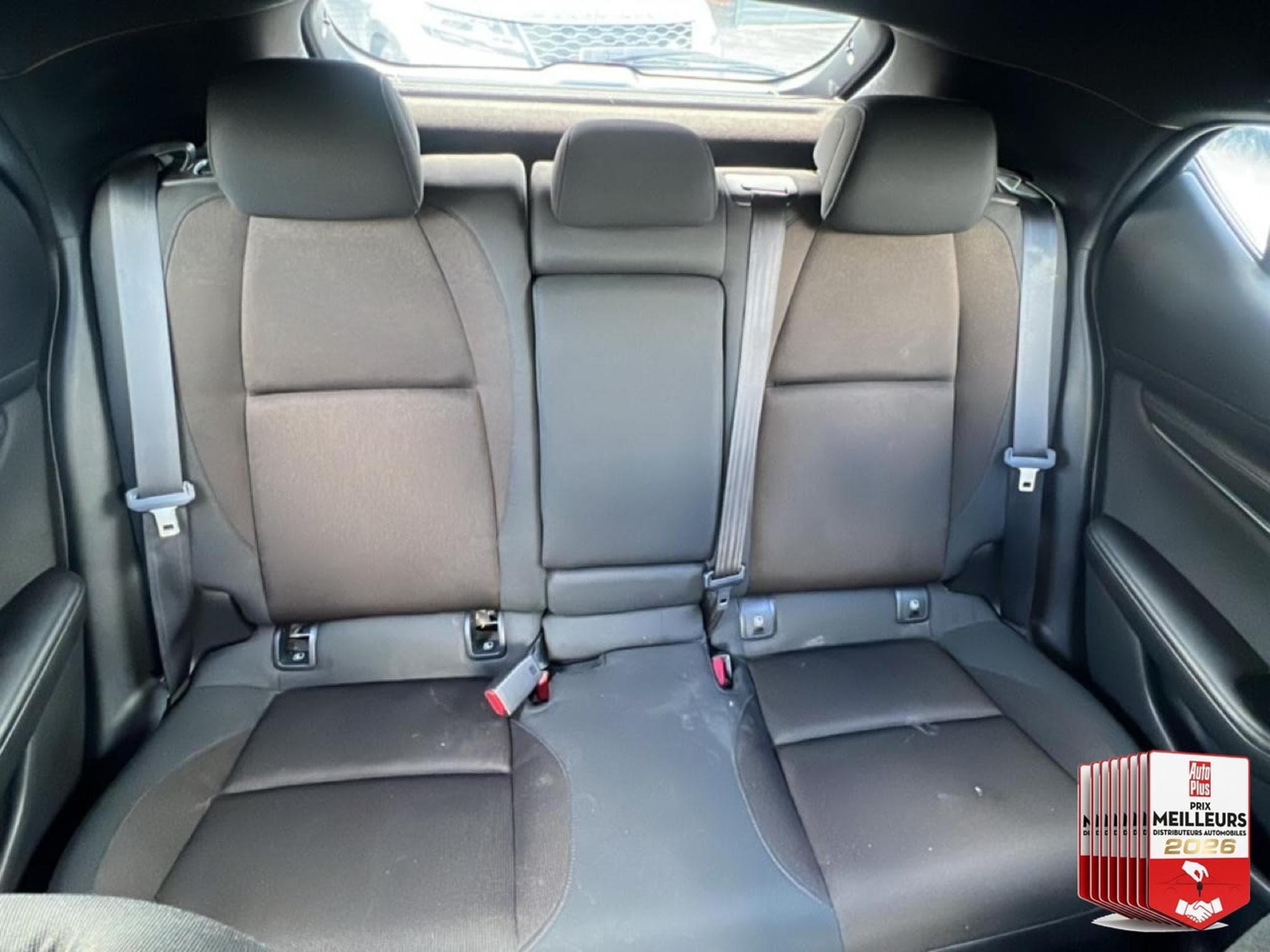 Mazda Mazda3 2.0 E-SKYACTIV-G M-HYBRID 122 BUSINESS EXECUTIVE BVA 2022 (2023) - Photo 32