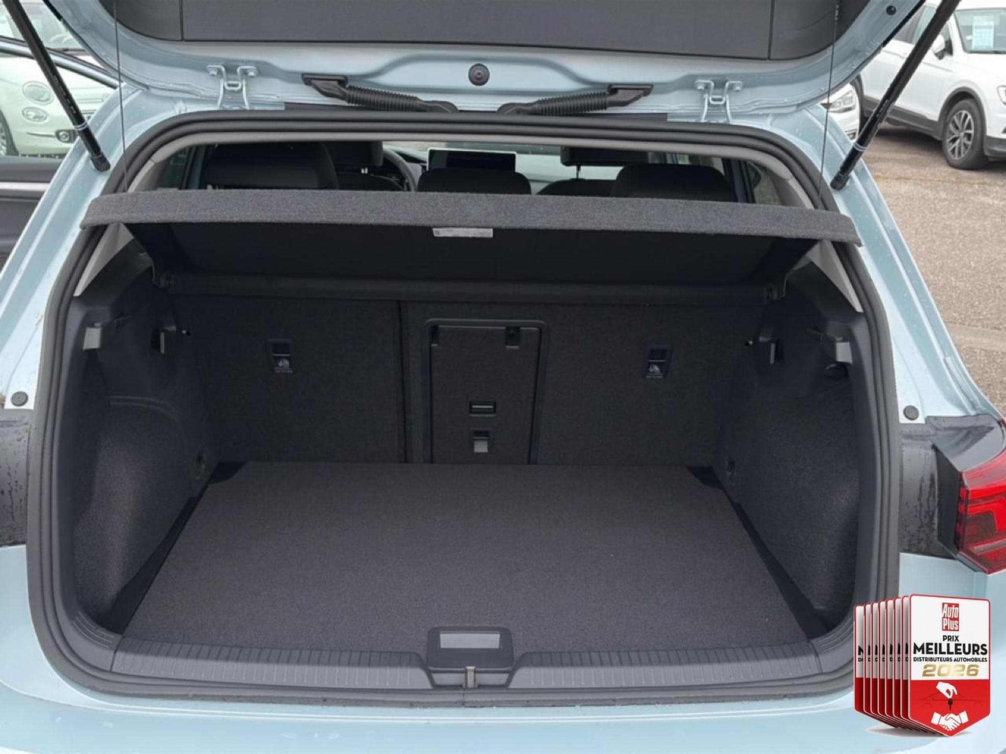 VW GOLF VIII 1.5 ETSI EVO2 116 LIFE DSG7 (2026) - Photo 32