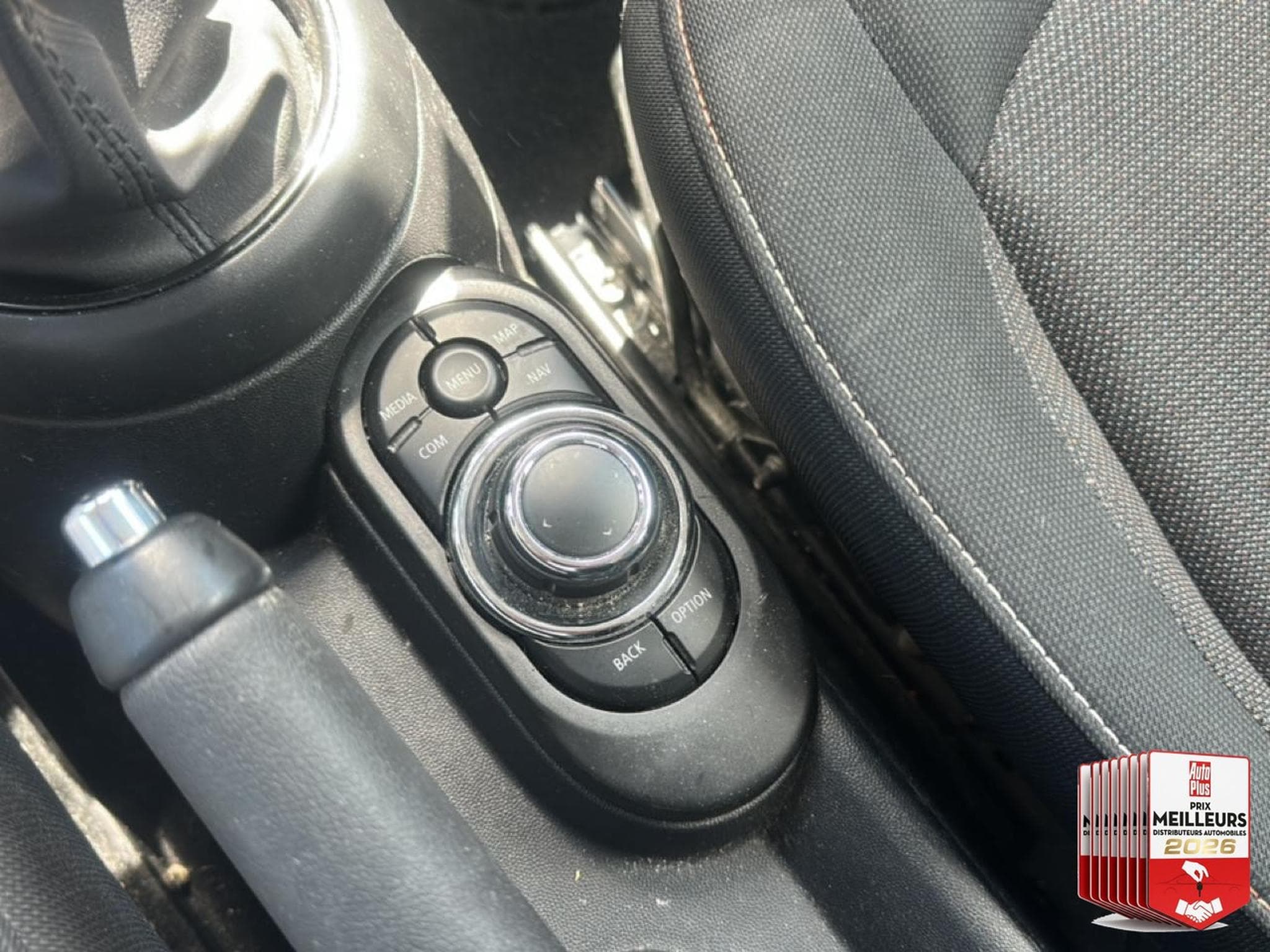 Mini Cooper COOPER 136 CLASSIC (2022) - Photo 19